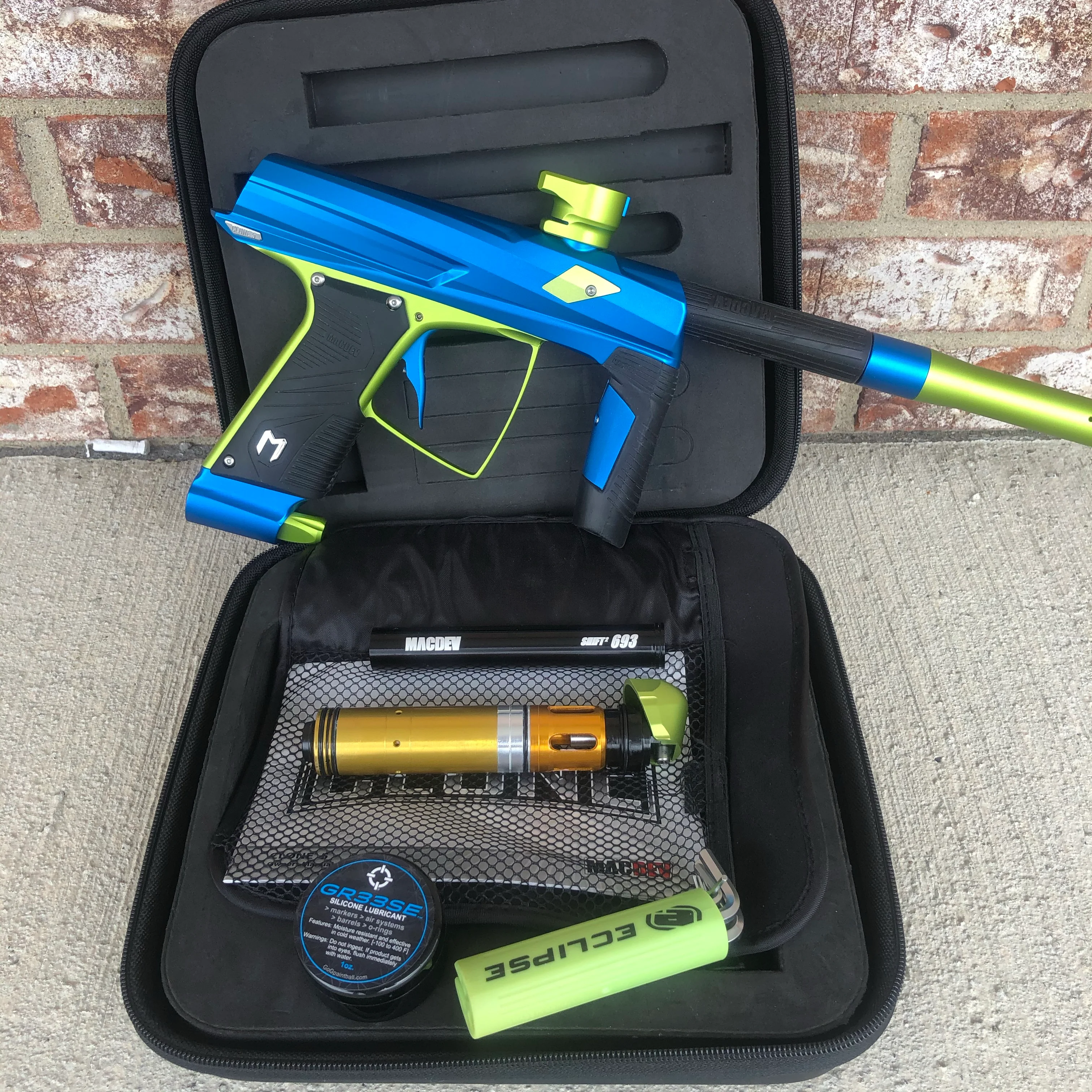 Used MacDev Clone 5 Infinity Paintball Gun - Aqua/Lime - Image 5