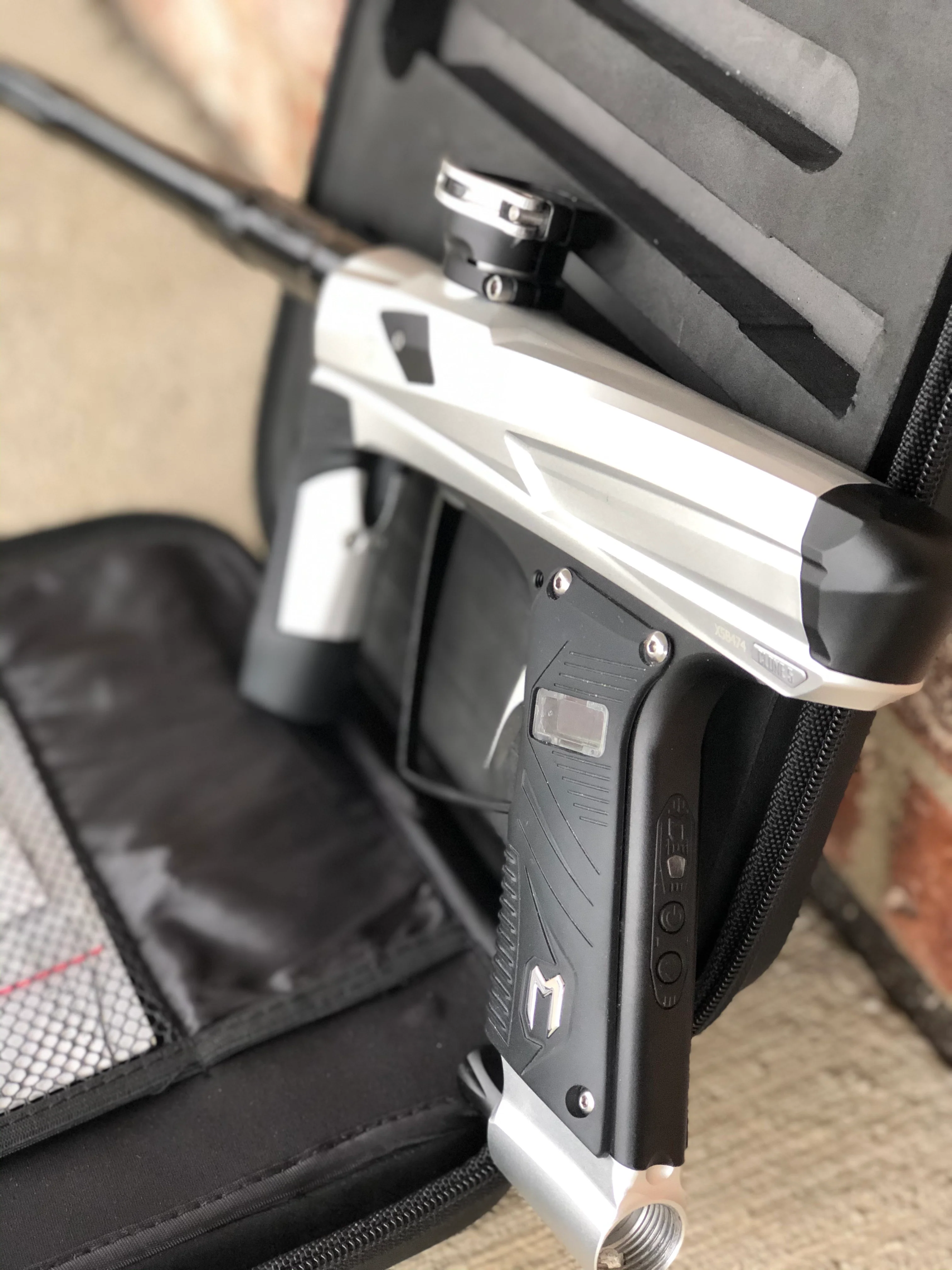 Used MacDev Clone 5 Infinity Paintball Gun - Silver/Black (Stormtrooper) - Image 3