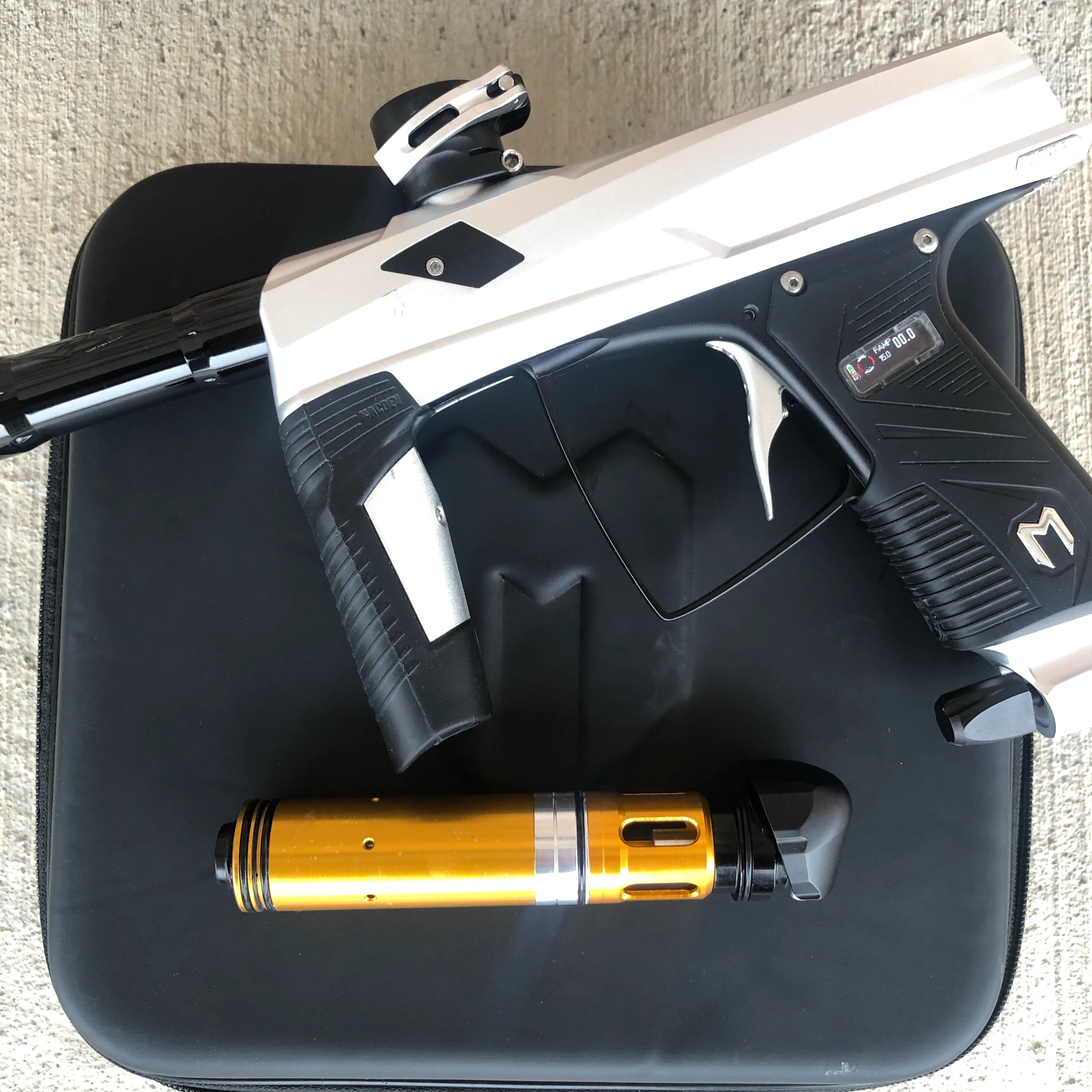 Used MacDev Clone 5 Infinity Paintball Gun - Silver/Black (Stormtrooper) - Image 5