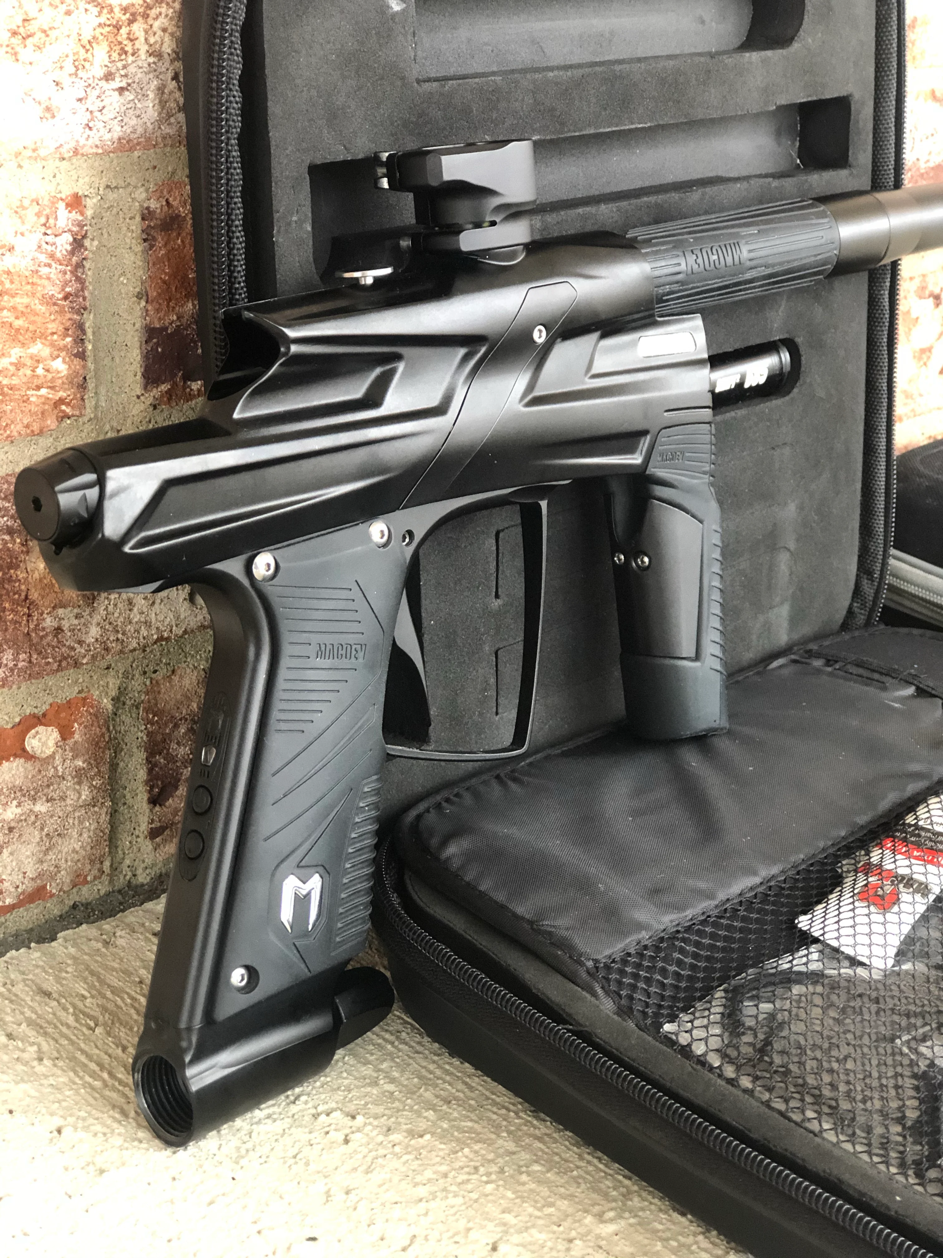 Used MacDev Cyborg 6 Paintball Marker - Black - Image 7