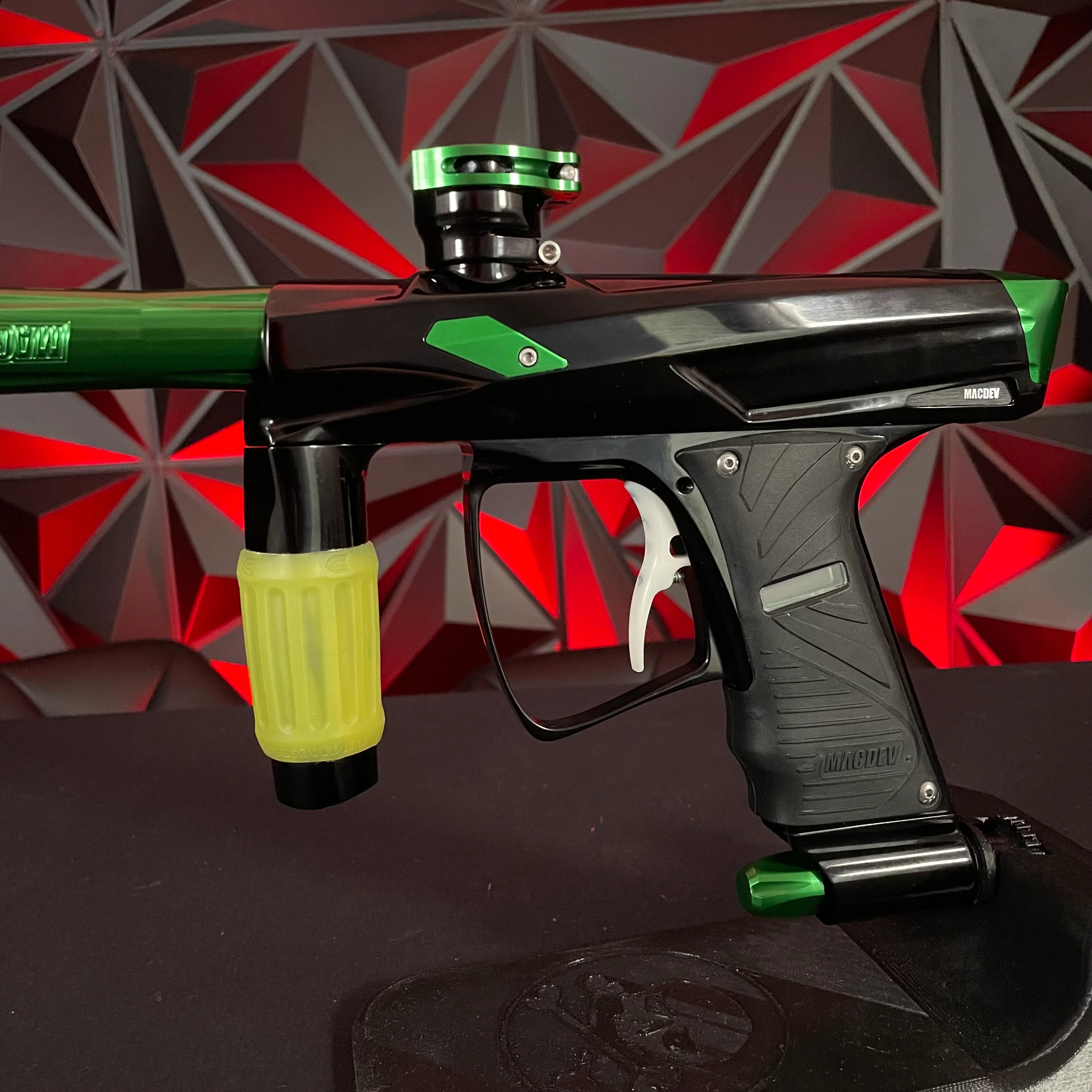 Used MacDev GTI Paintball Gun - Black/Green w/White Scythe Trigger - Image 4