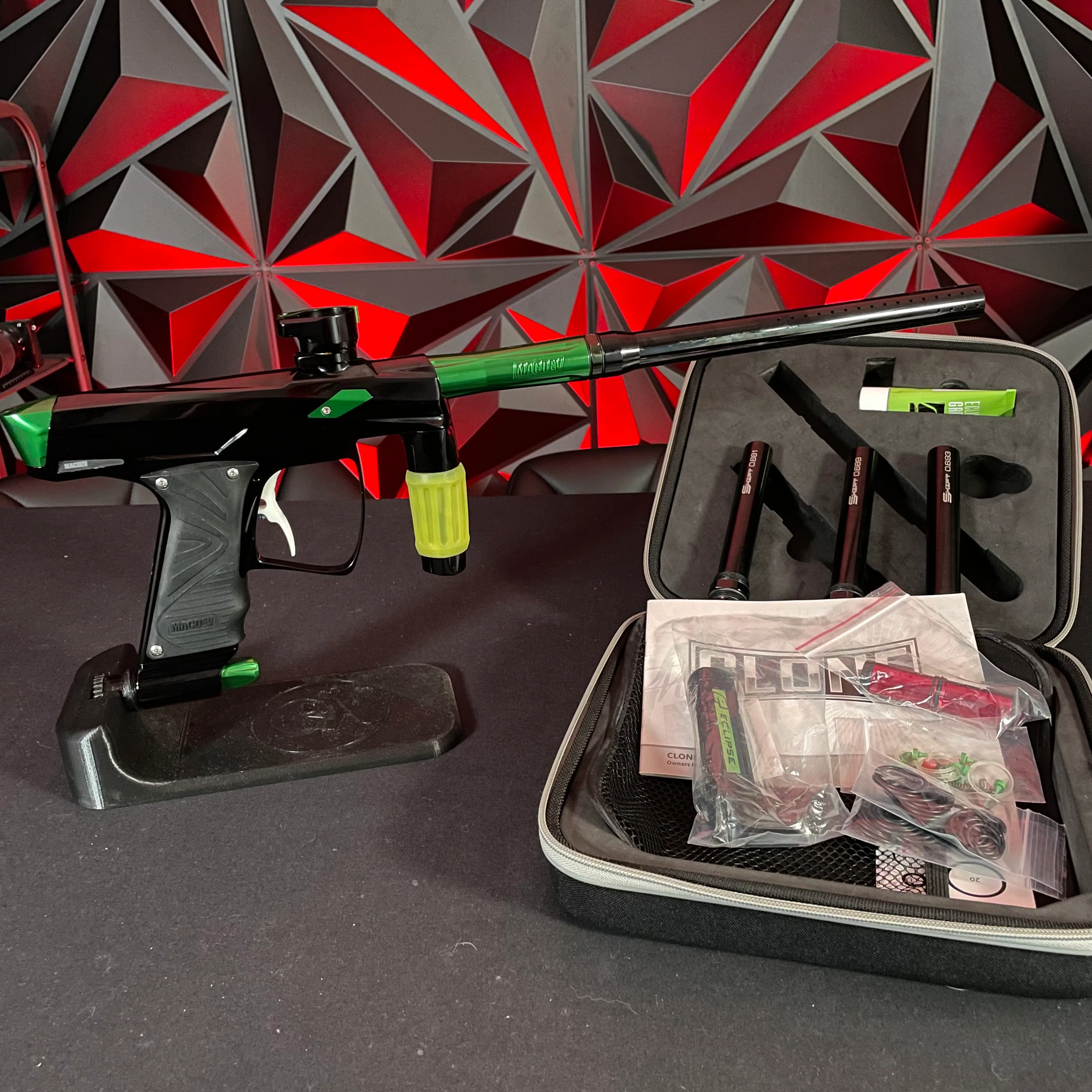 Used MacDev GTI Paintball Gun - Black/Green w/White Scythe Trigger - Image 7