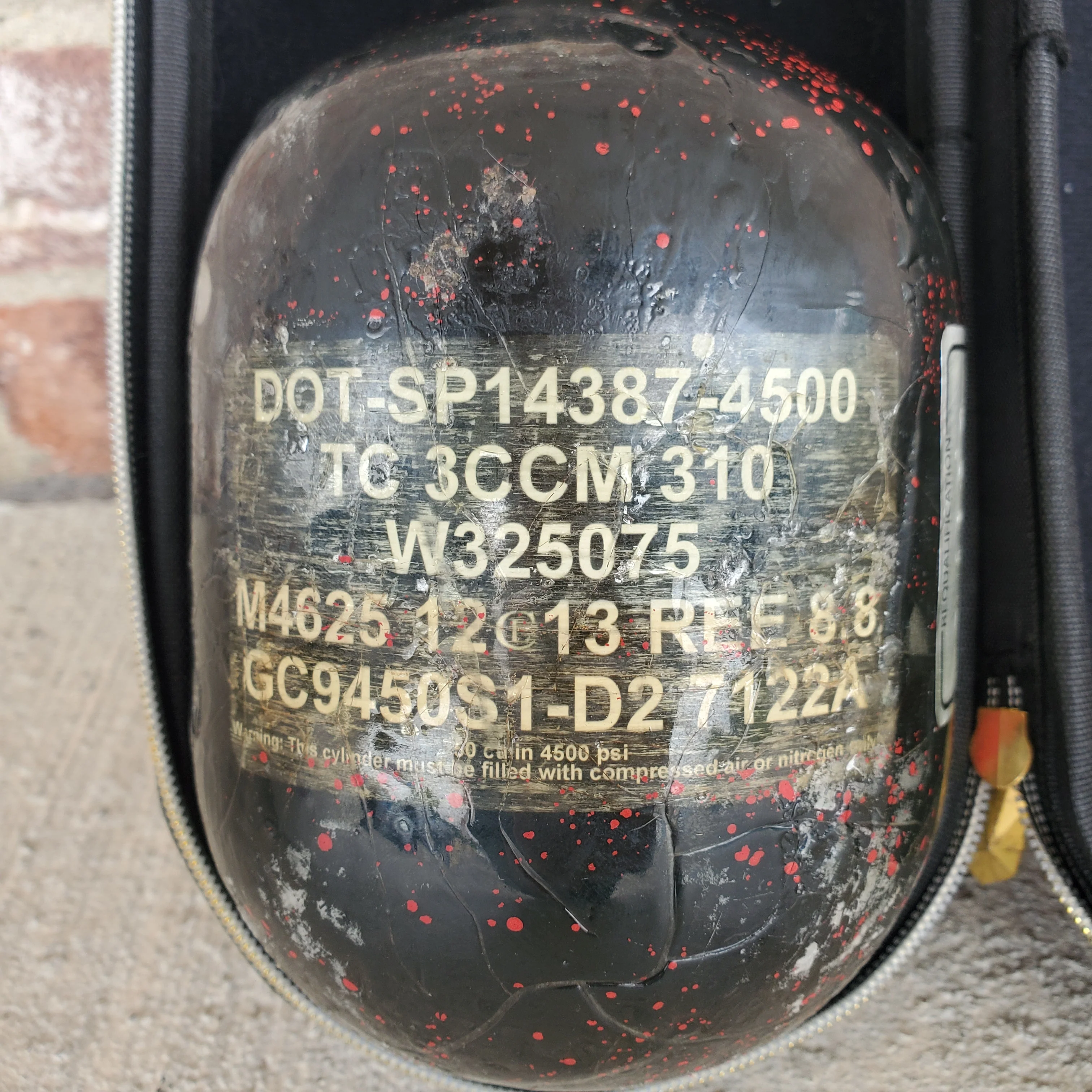 Used Ninja 48/4500 Paintball Tank- Black / Red Splash - Image 4