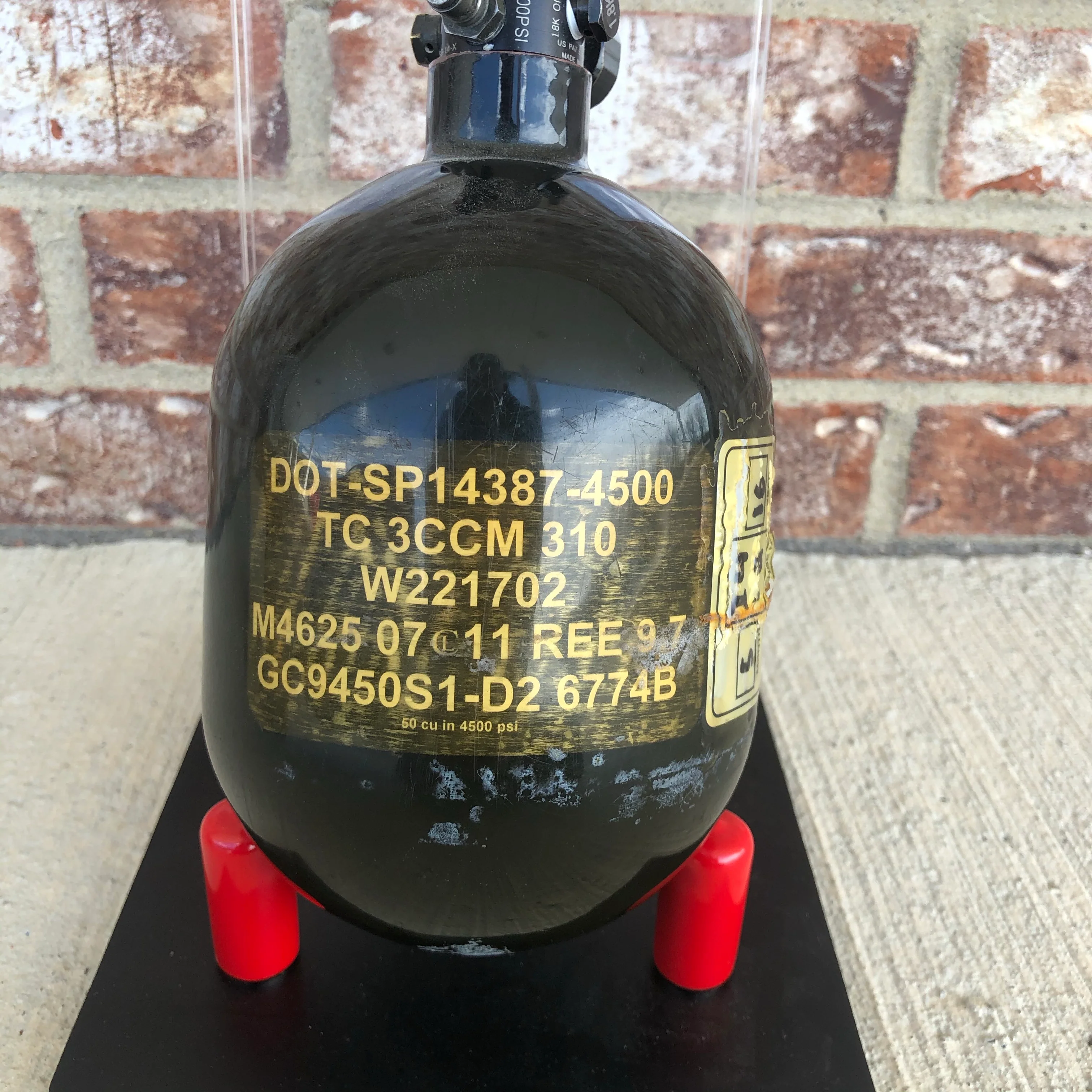 Used Ninja 50/4500 Paintball Tank- Black with Red Logo - Image 2
