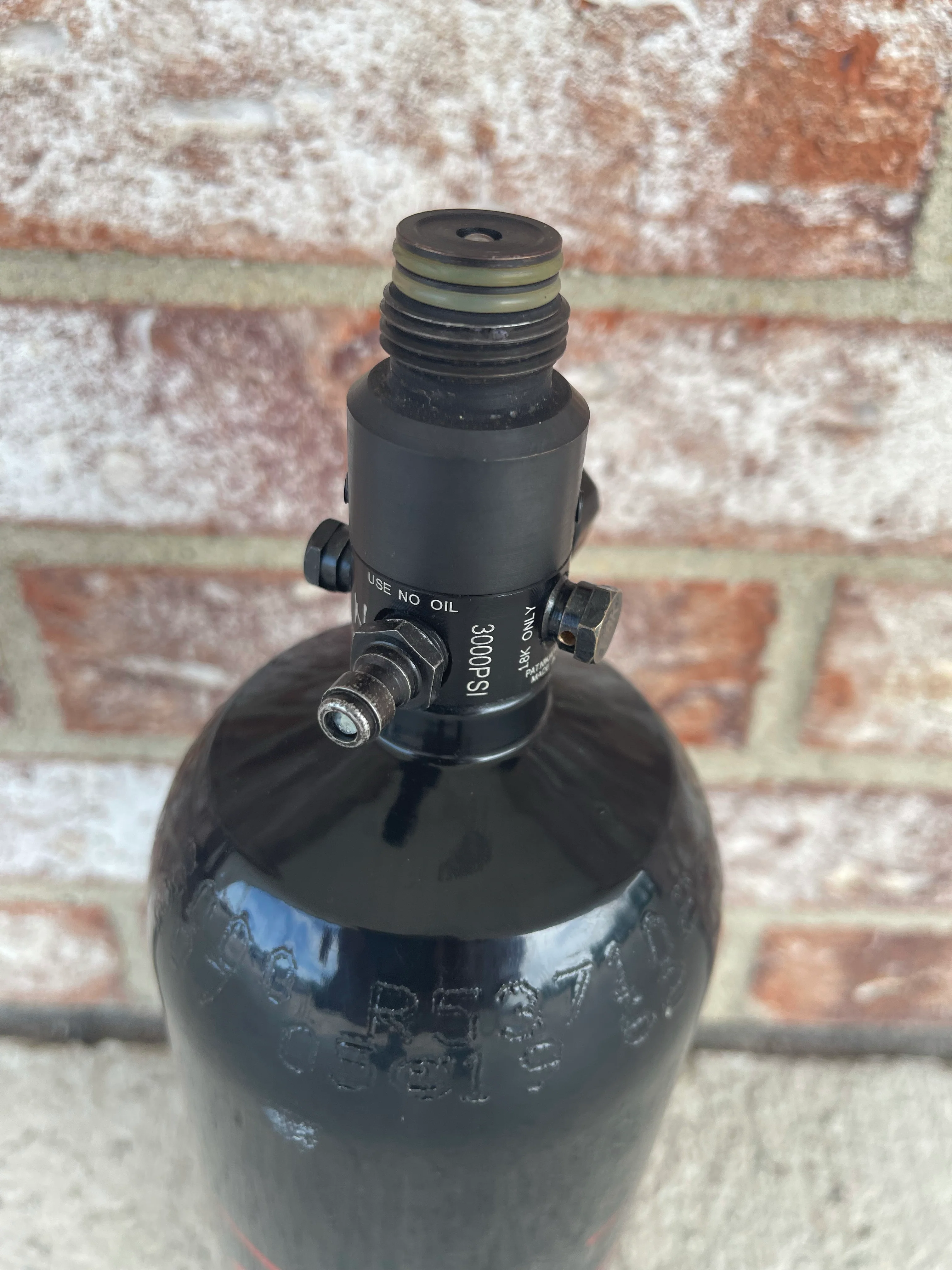 Used Ninja 62/3000 Paintball Tank w/ Standard Regulator - Image 3