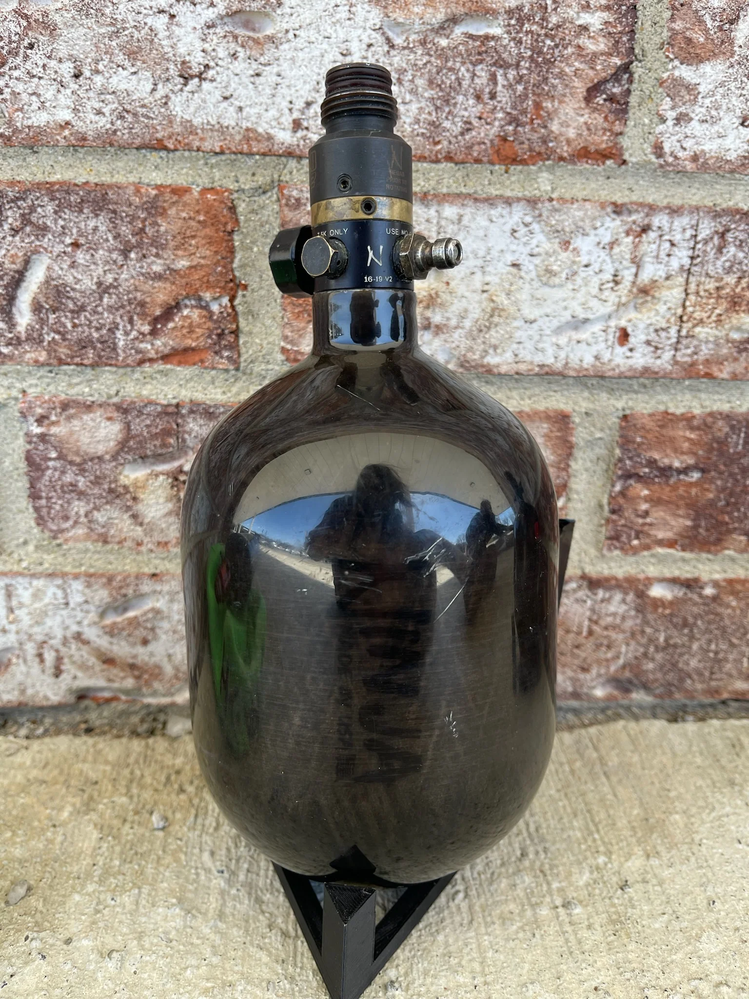 Used Ninja Lite 50/4500 Paintball Tank w/ ProV2 Regulator - Image 2
