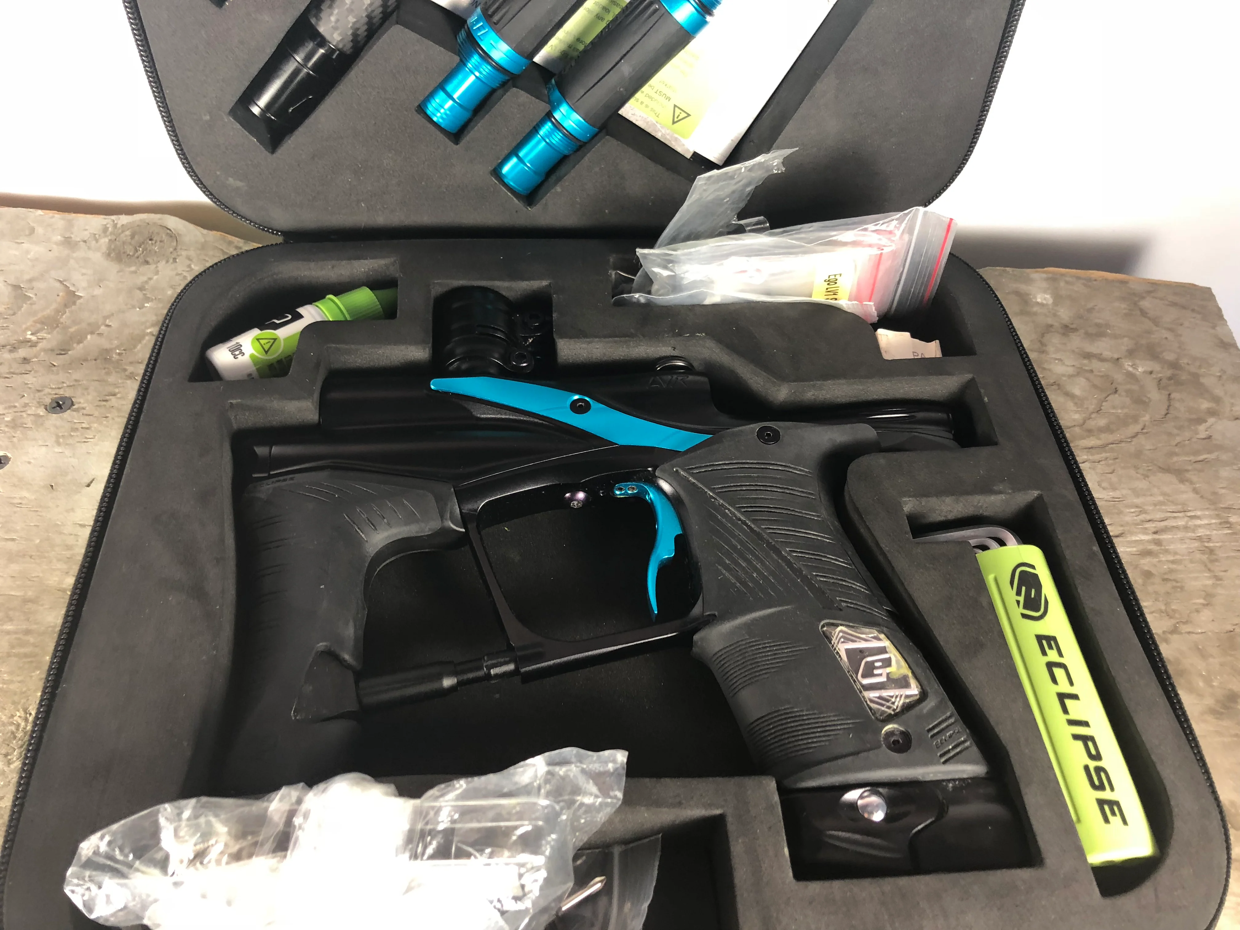 USED PE Lvr - Black cyan - Image 4