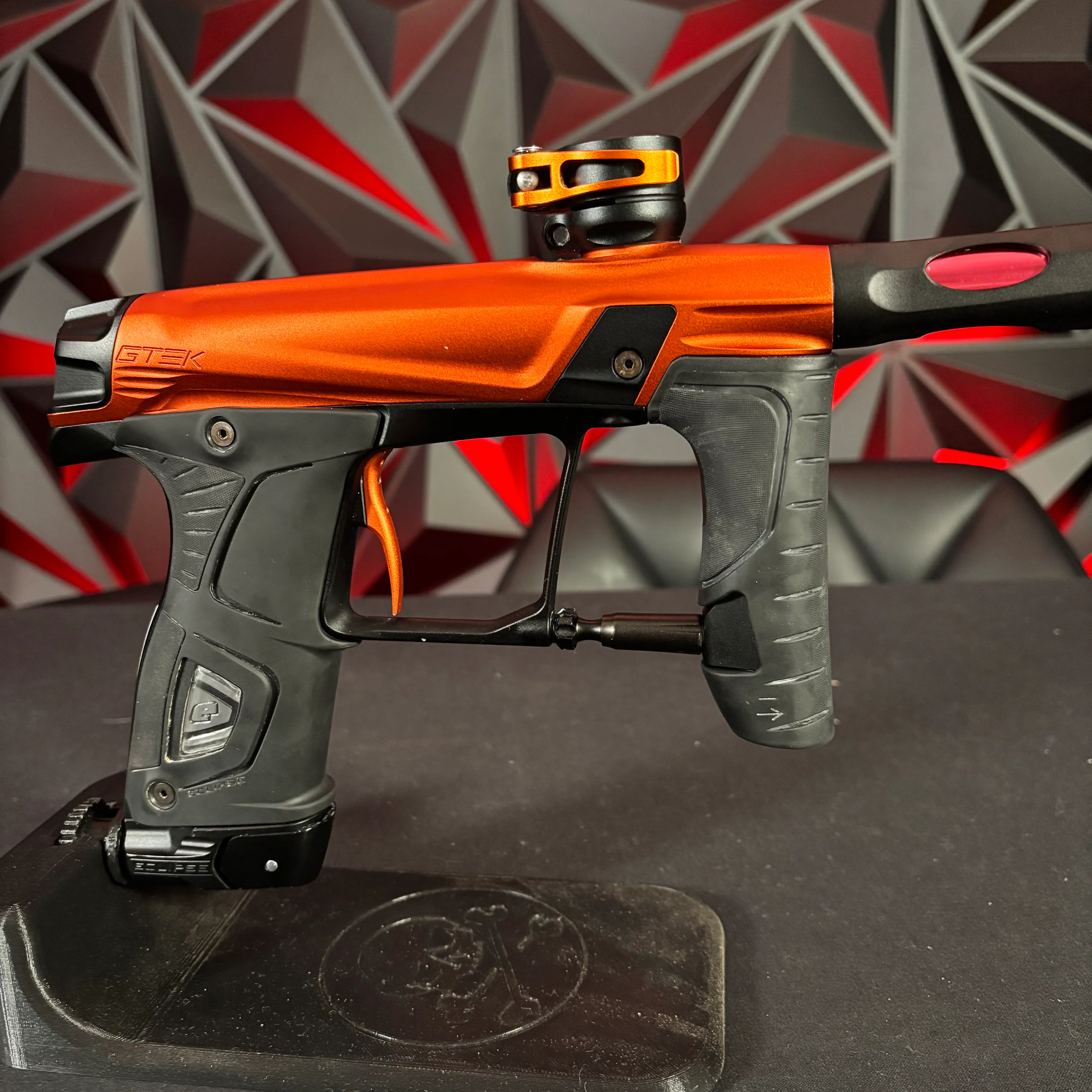 Used Planet Eclipse Gtek 160R Paintball Gun - Orange/Black - Image 4