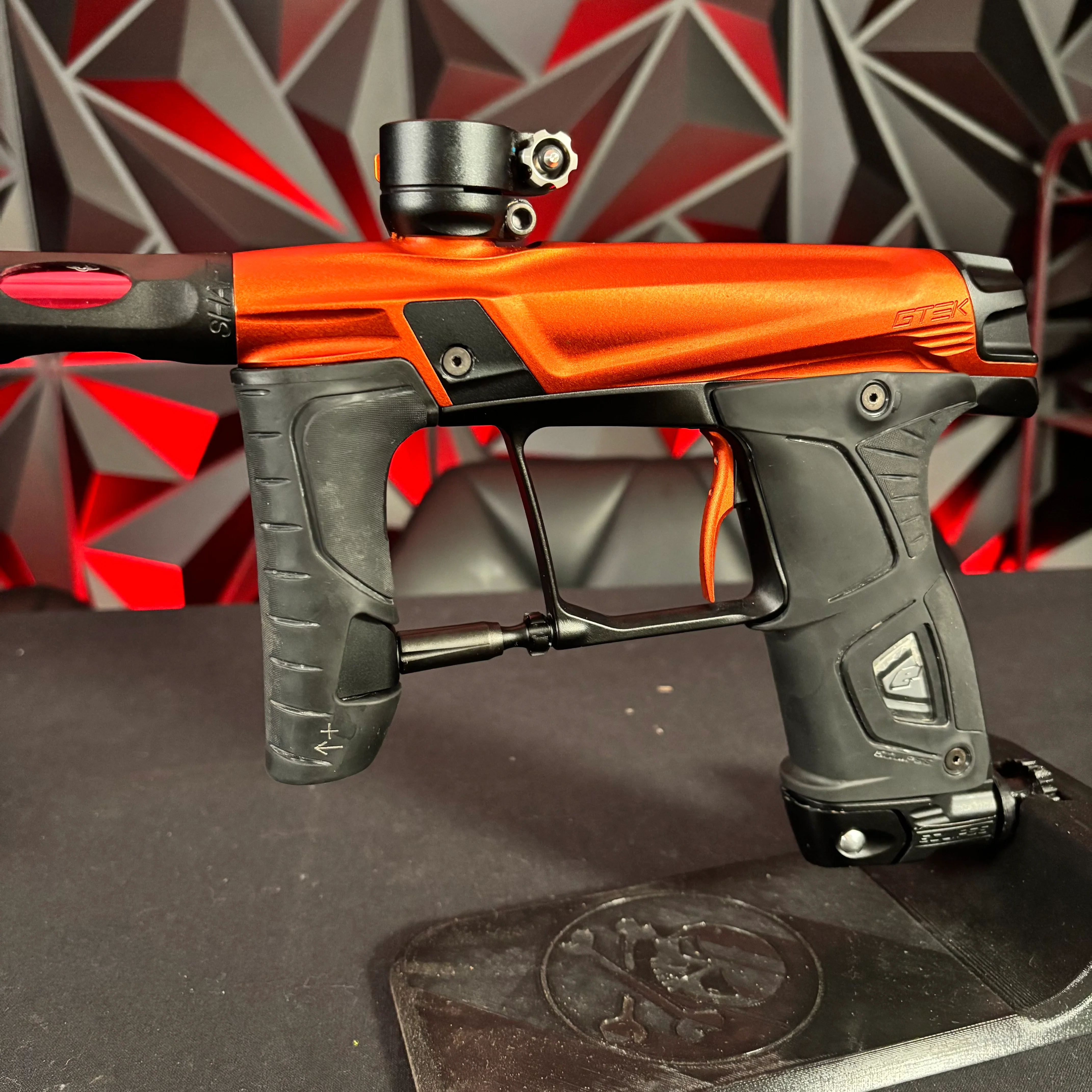 Used Planet Eclipse Gtek 160R Paintball Gun - Orange/Black - Image 5