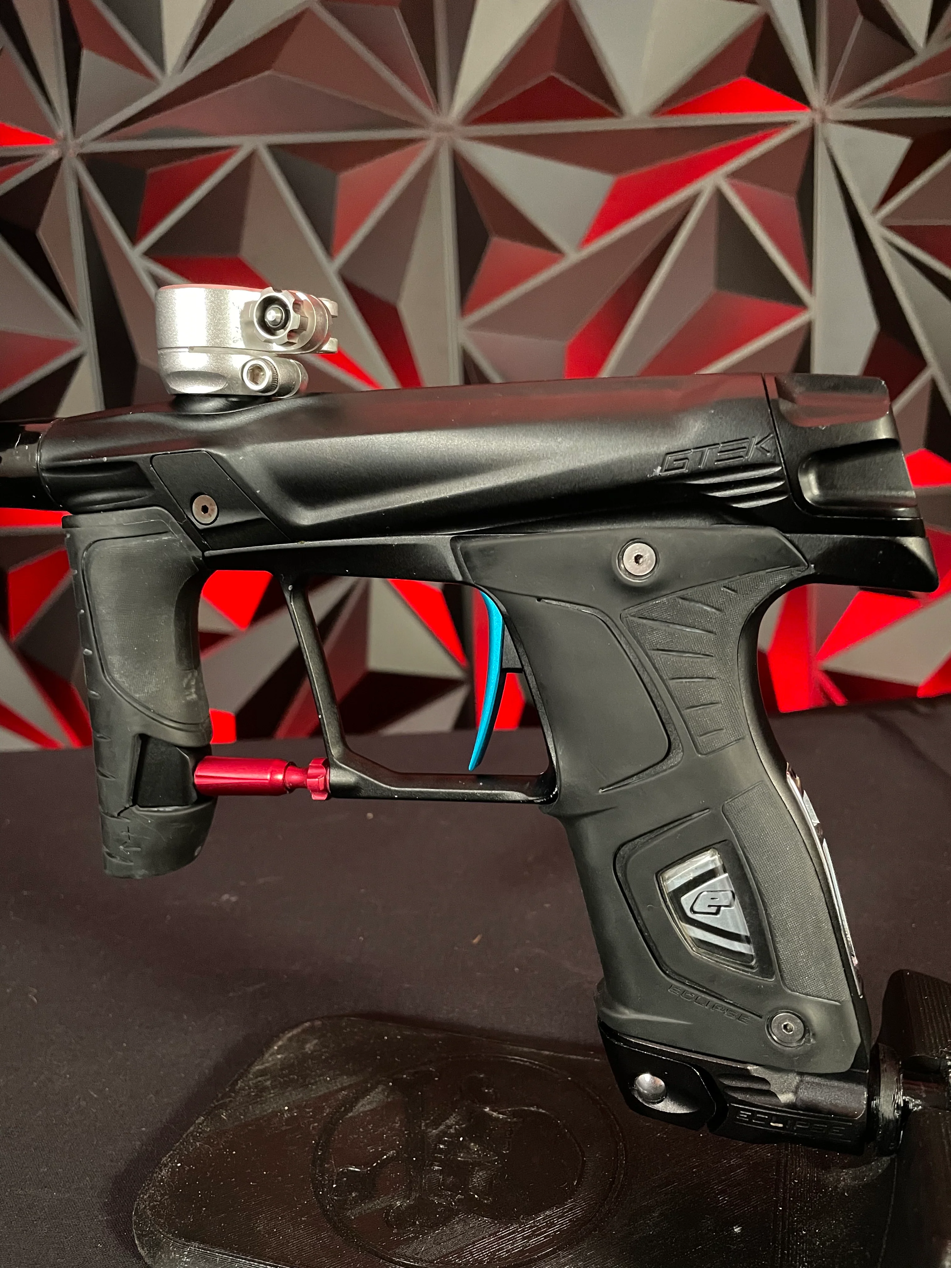 Used Planet Eclipse Gtek 160R Paintball Marker - Black w/ Freak XL Barrel & POPs ASA - Image 3