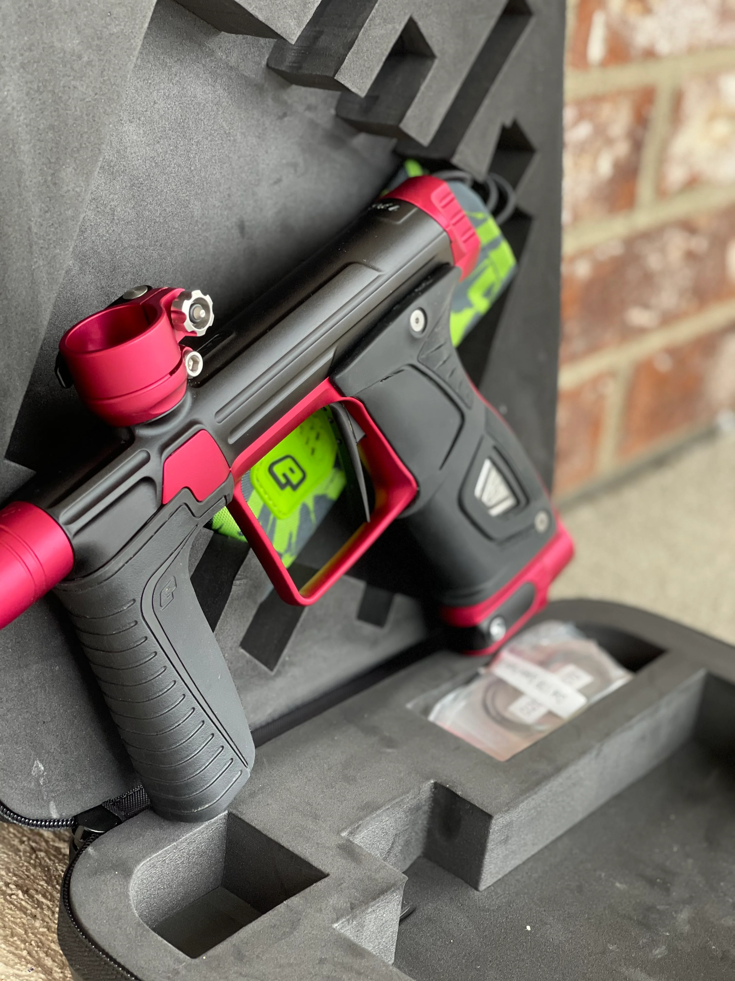 Used Planet Eclipse 170R Paintball Gun - Black / Red - Image 4