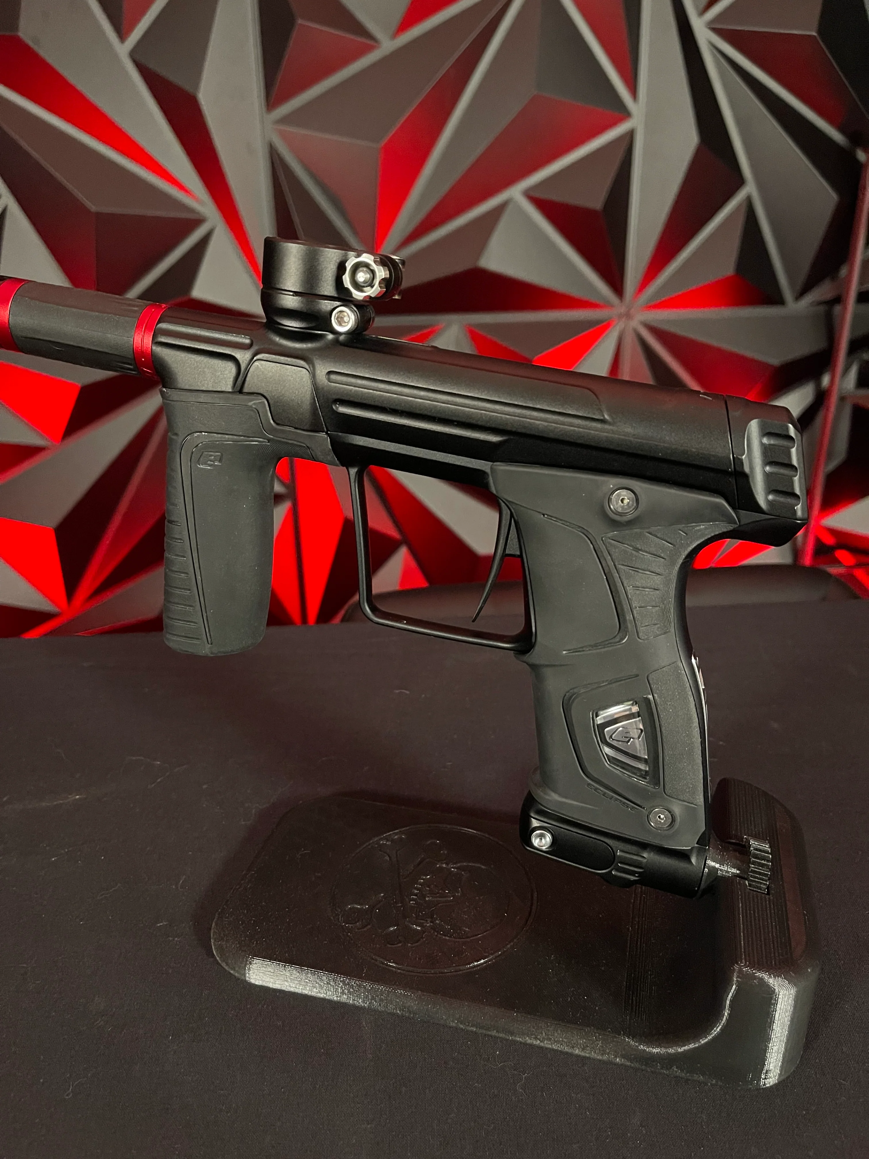 Used Planet Eclipse 170R Paintball Gun - Black w/ Carbon Fiber FL Tip - Image 2