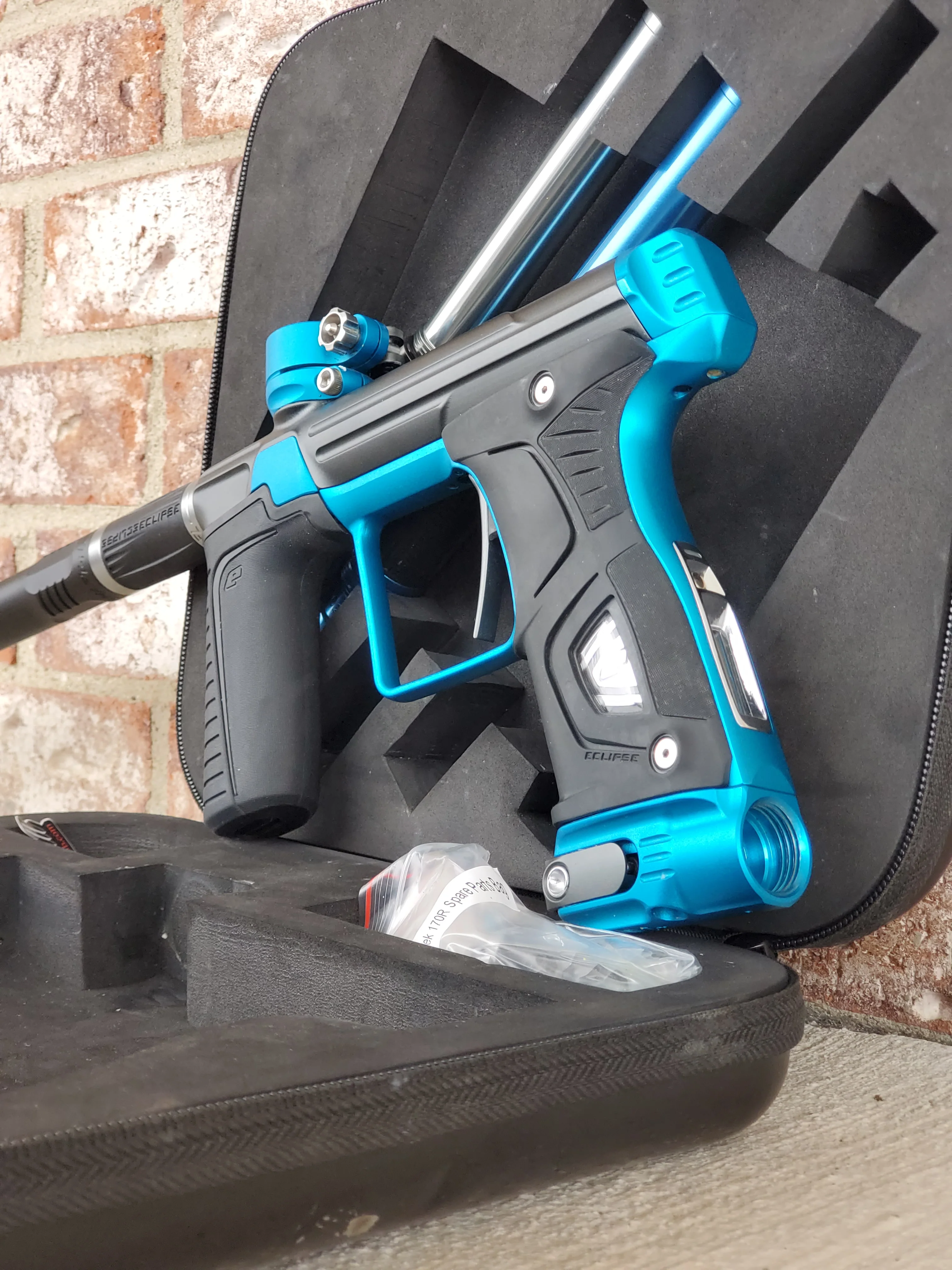 Used Planet Eclipse Gtek 170R Paintball Gun - Grey / Teal - Image 3