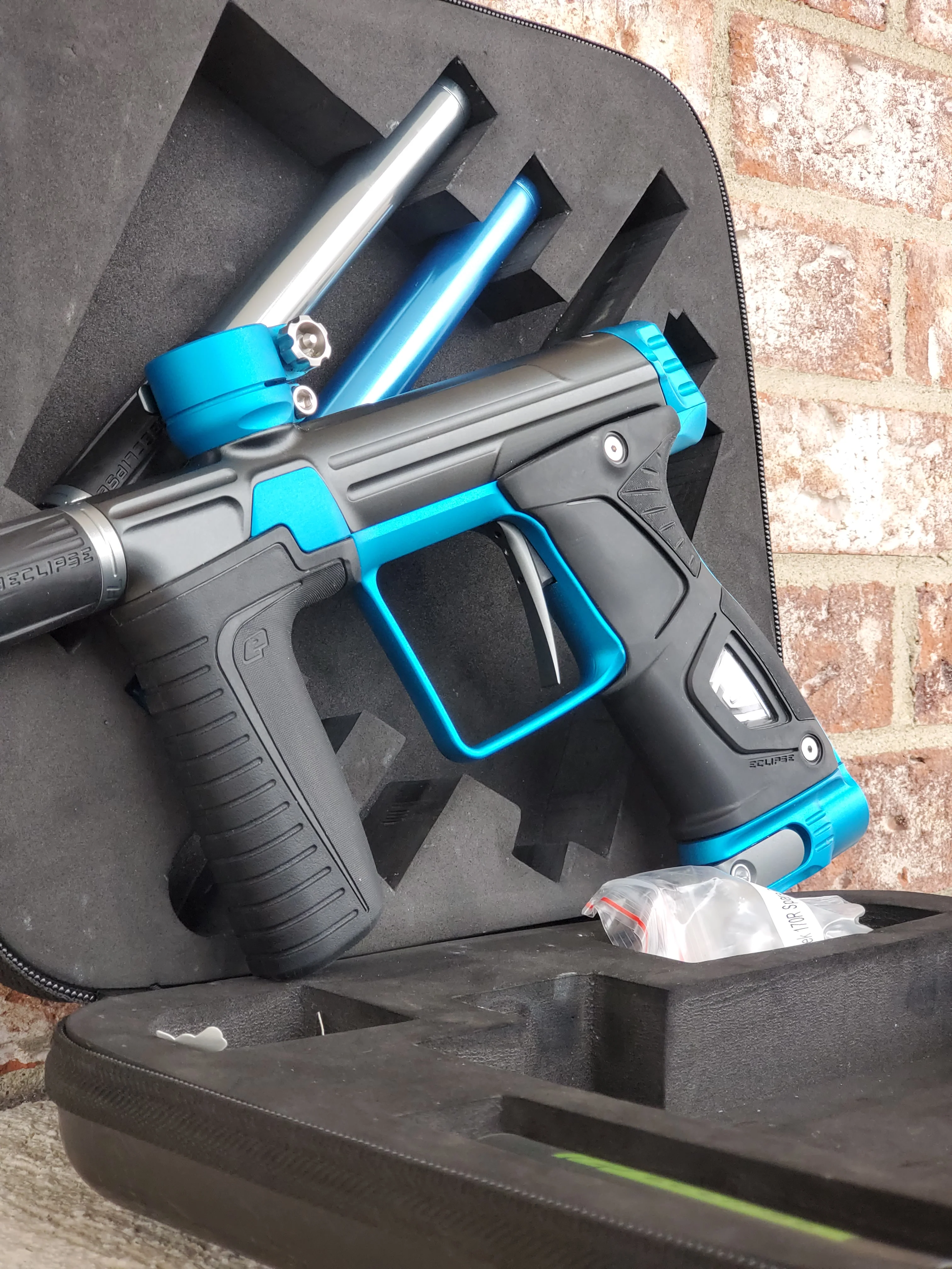 Used Planet Eclipse Gtek 170R Paintball Gun - Grey / Teal - Image 4
