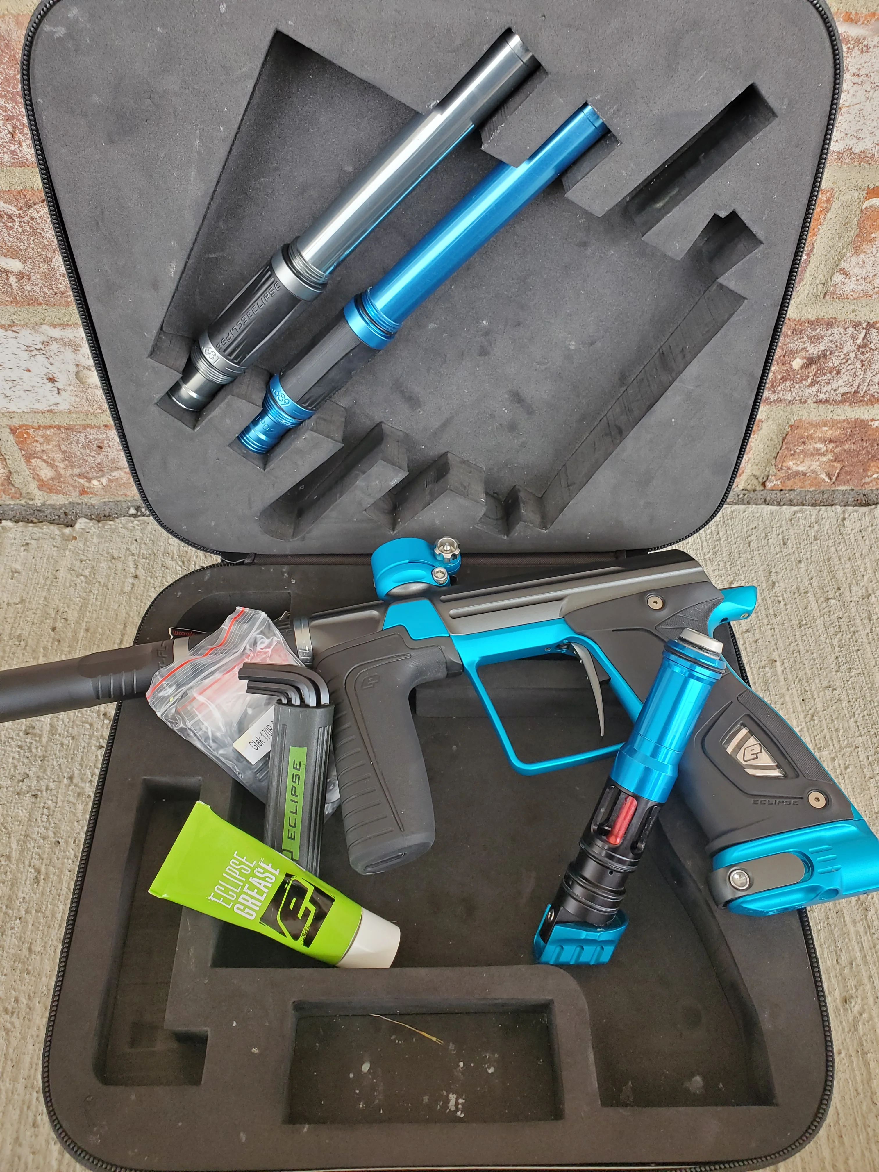 Used Planet Eclipse Gtek 170R Paintball Gun - Grey / Teal - Image 5