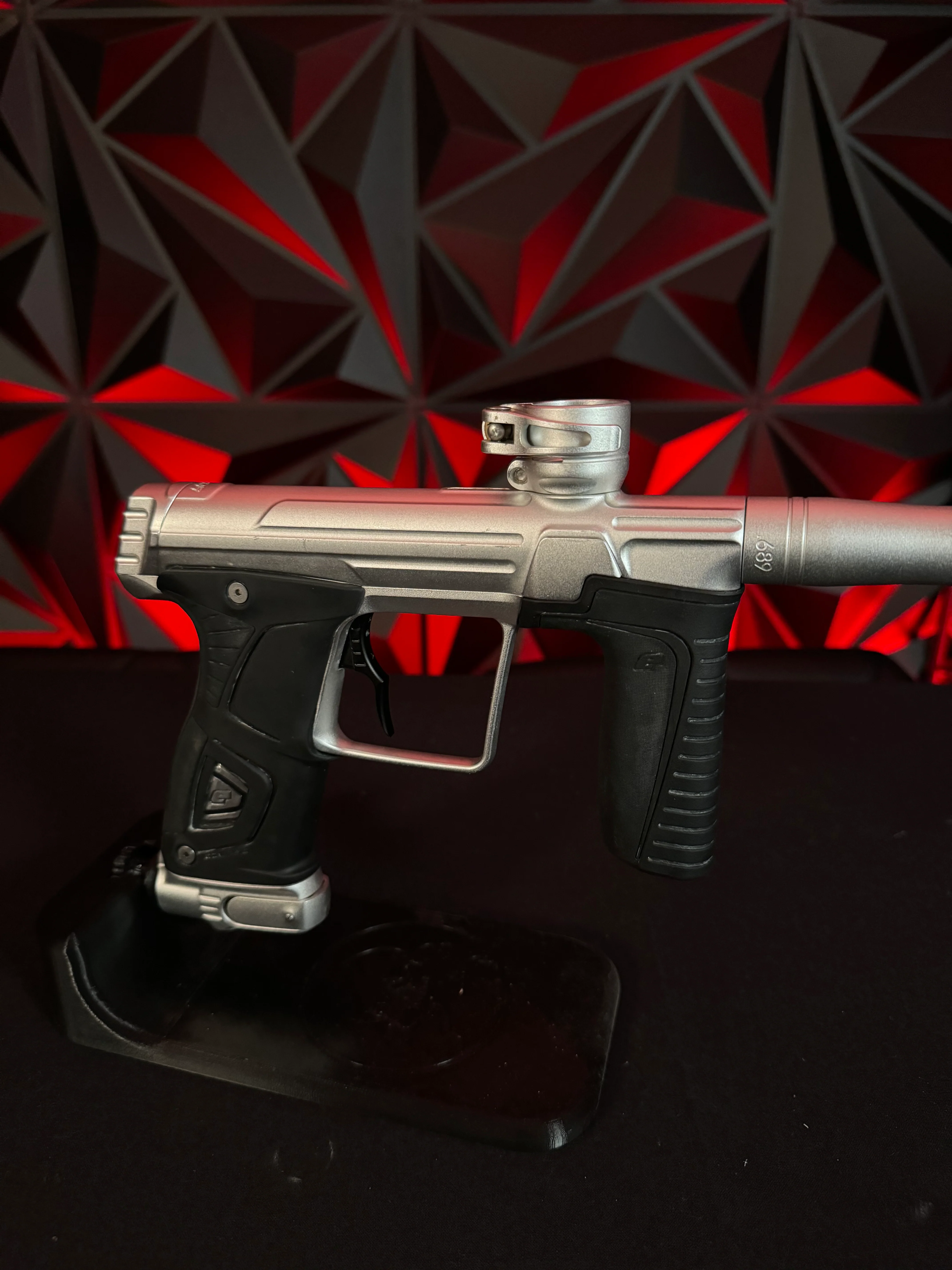 Used Planet Eclipse 170R Paintball Gun - Silver w/Aftermarket Deuce Trigger - Image 3