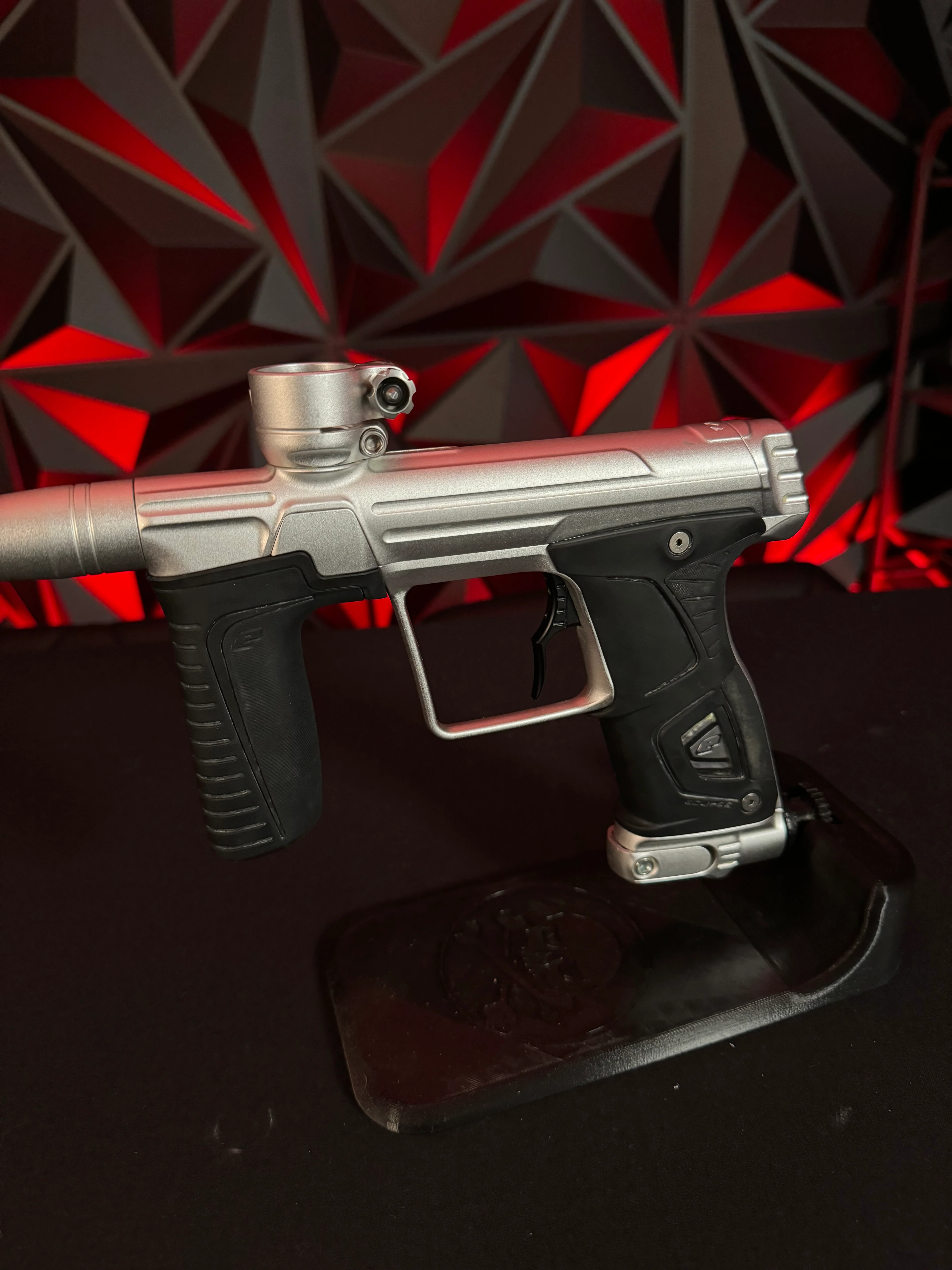 Used Planet Eclipse 170R Paintball Gun - Silver w/Aftermarket Deuce Trigger - Image 4