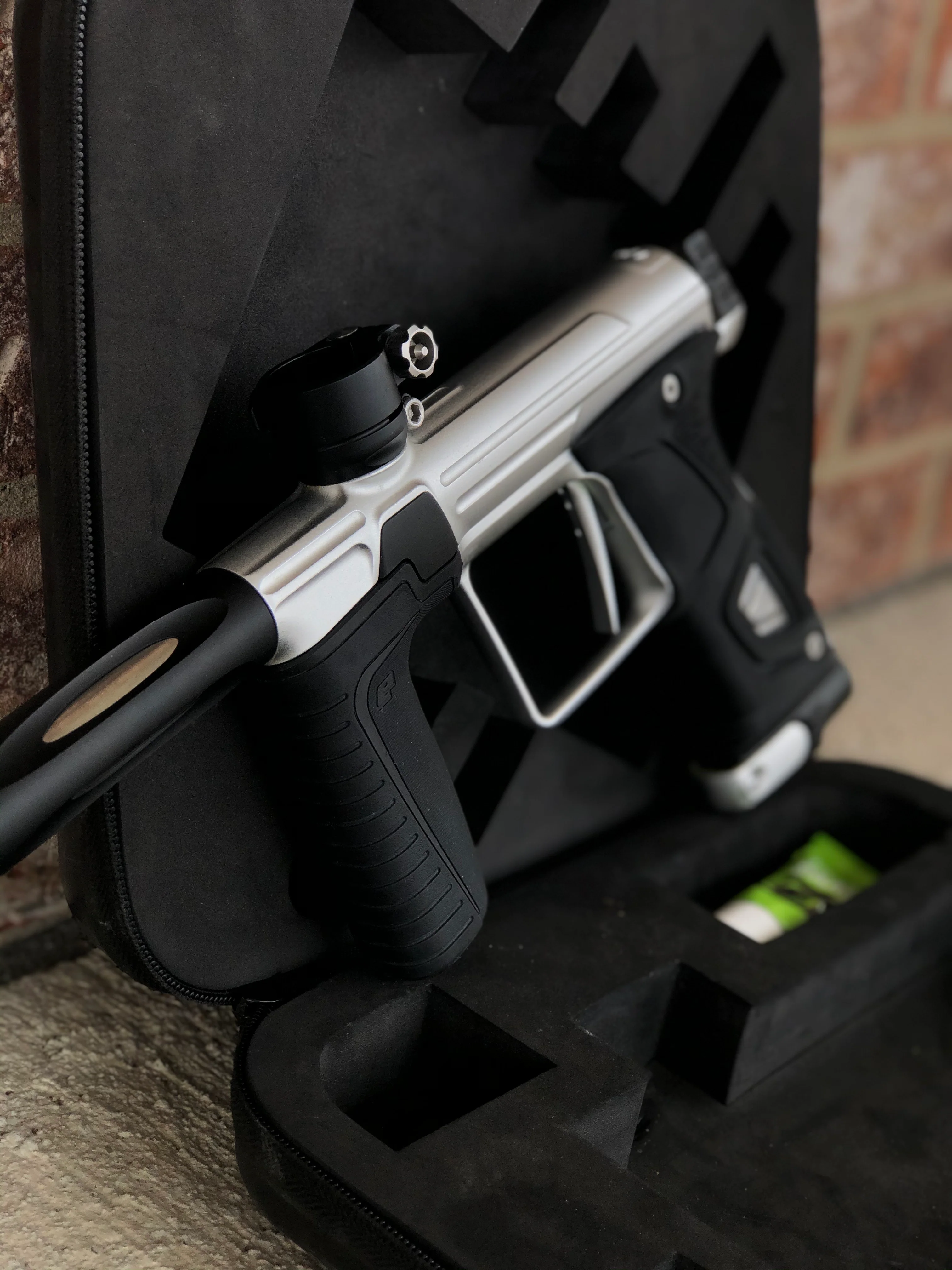 Used Planet Eclipse 170R Paintball Gun - Silver/Black - Image 4