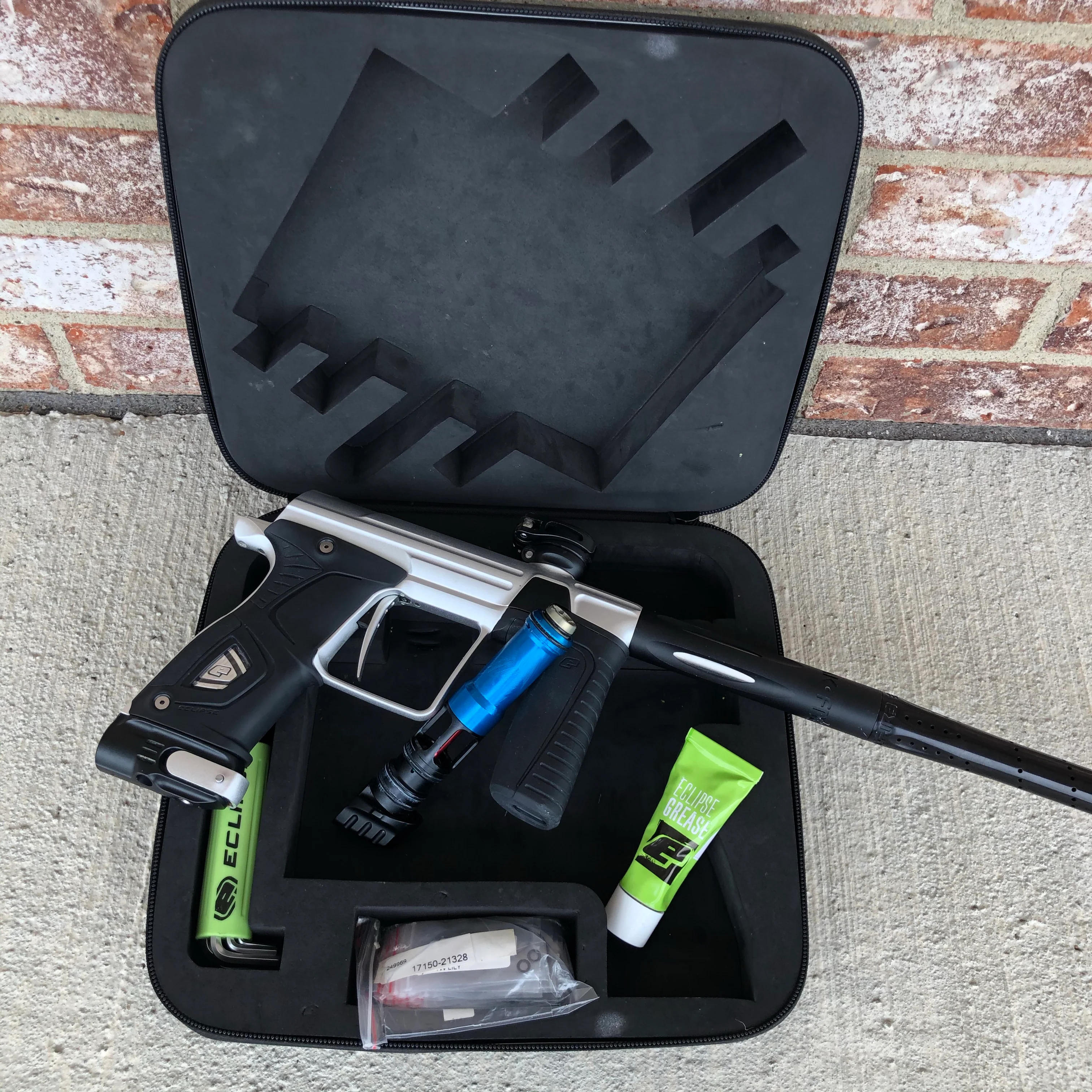 Used Planet Eclipse 170R Paintball Gun - Silver/Black - Image 5