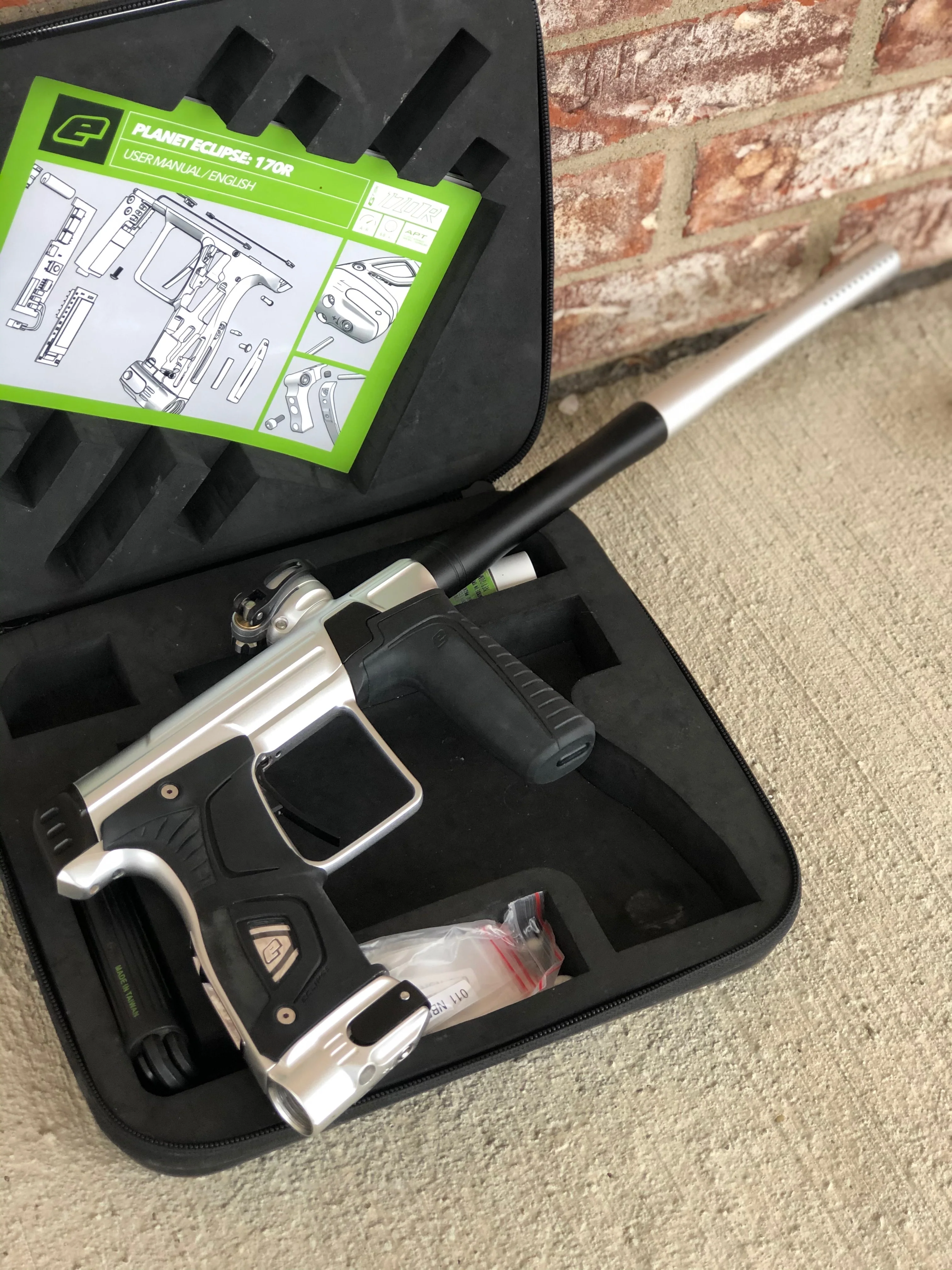 Used Planet Eclipse 170R Paintball Gun - Silver/Black - Image 2