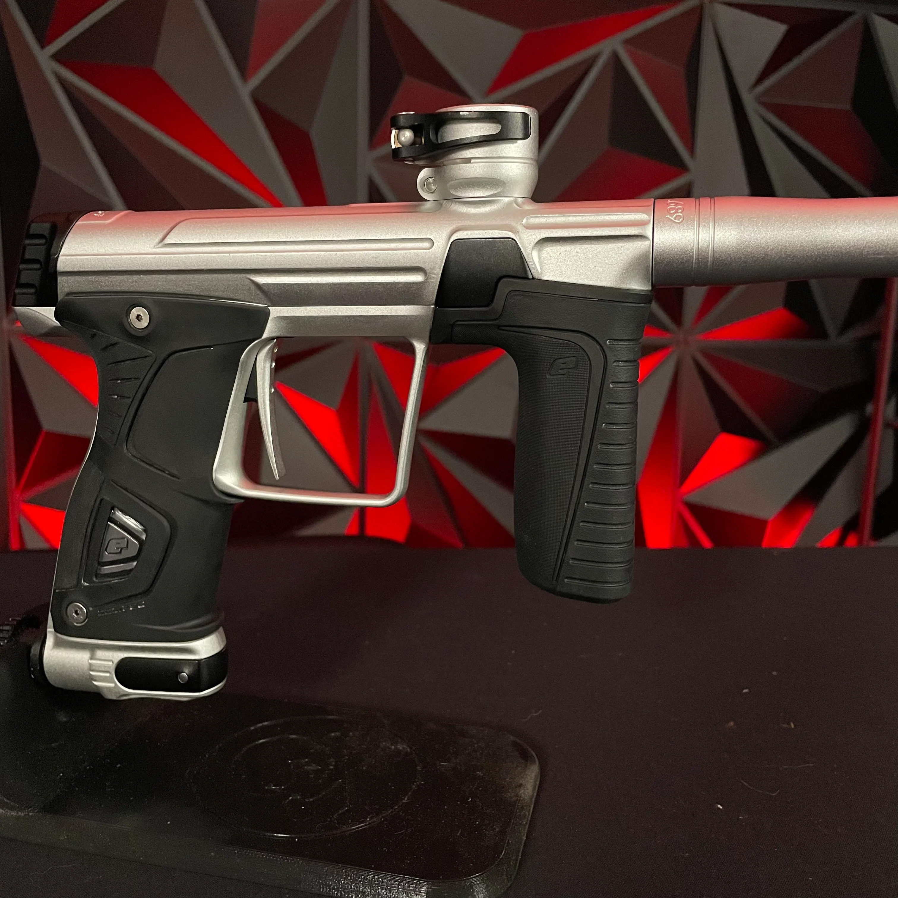 Used Planet Eclipse 170r Paintball Gun - Silver/Black (ALL SILVER BARREL) - Image 3