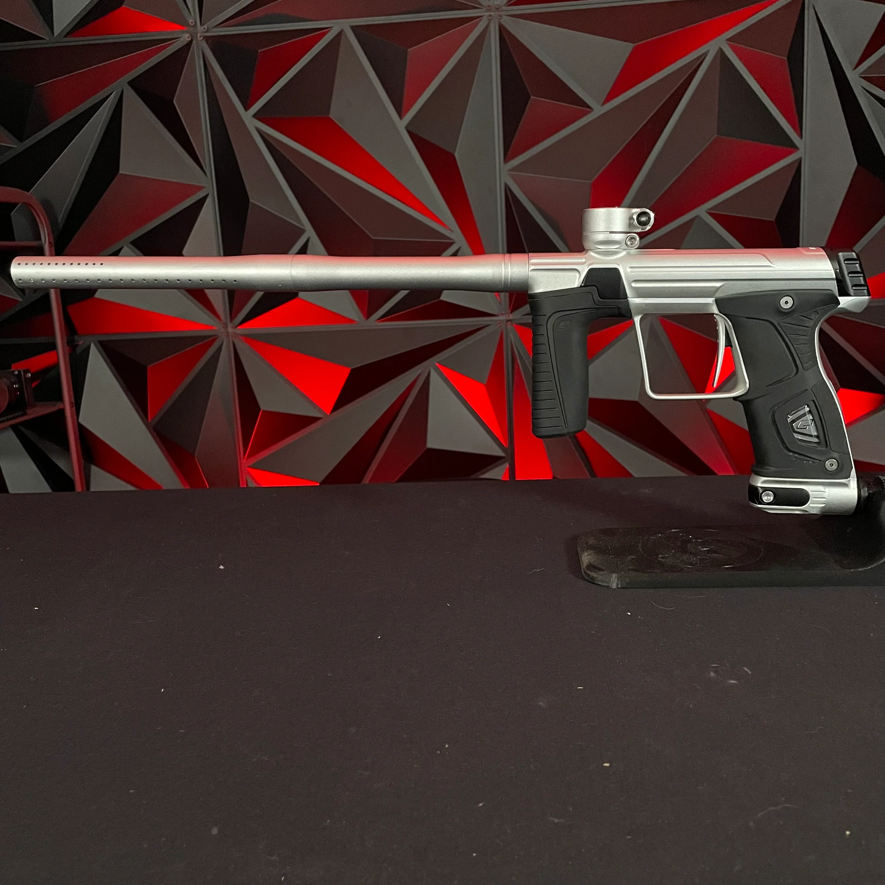 Used Planet Eclipse 170r Paintball Gun - Silver/Black (ALL SILVER BARREL) - Image 6