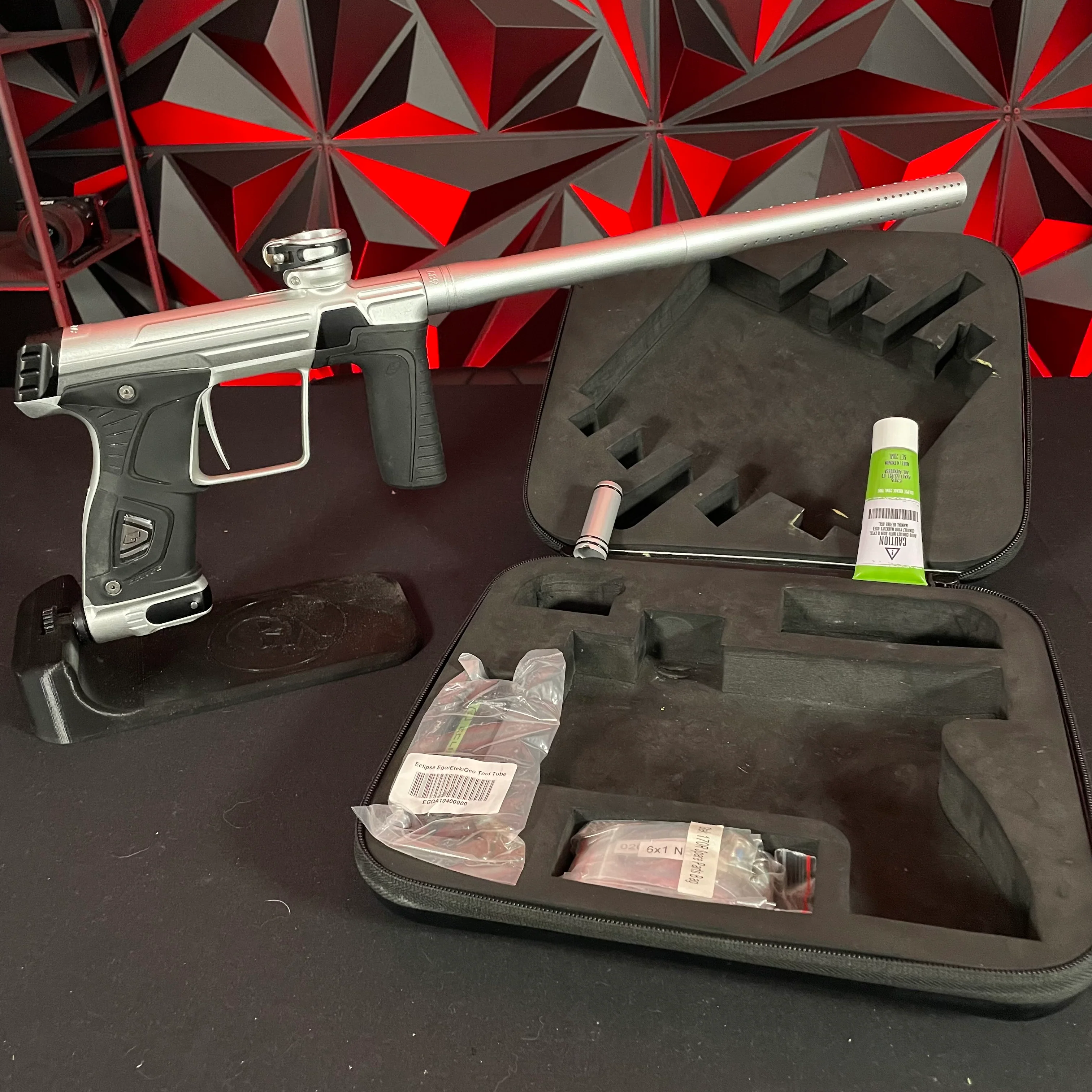 Used Planet Eclipse 170r Paintball Gun - Silver/Black (ALL SILVER BARREL) - Image 7