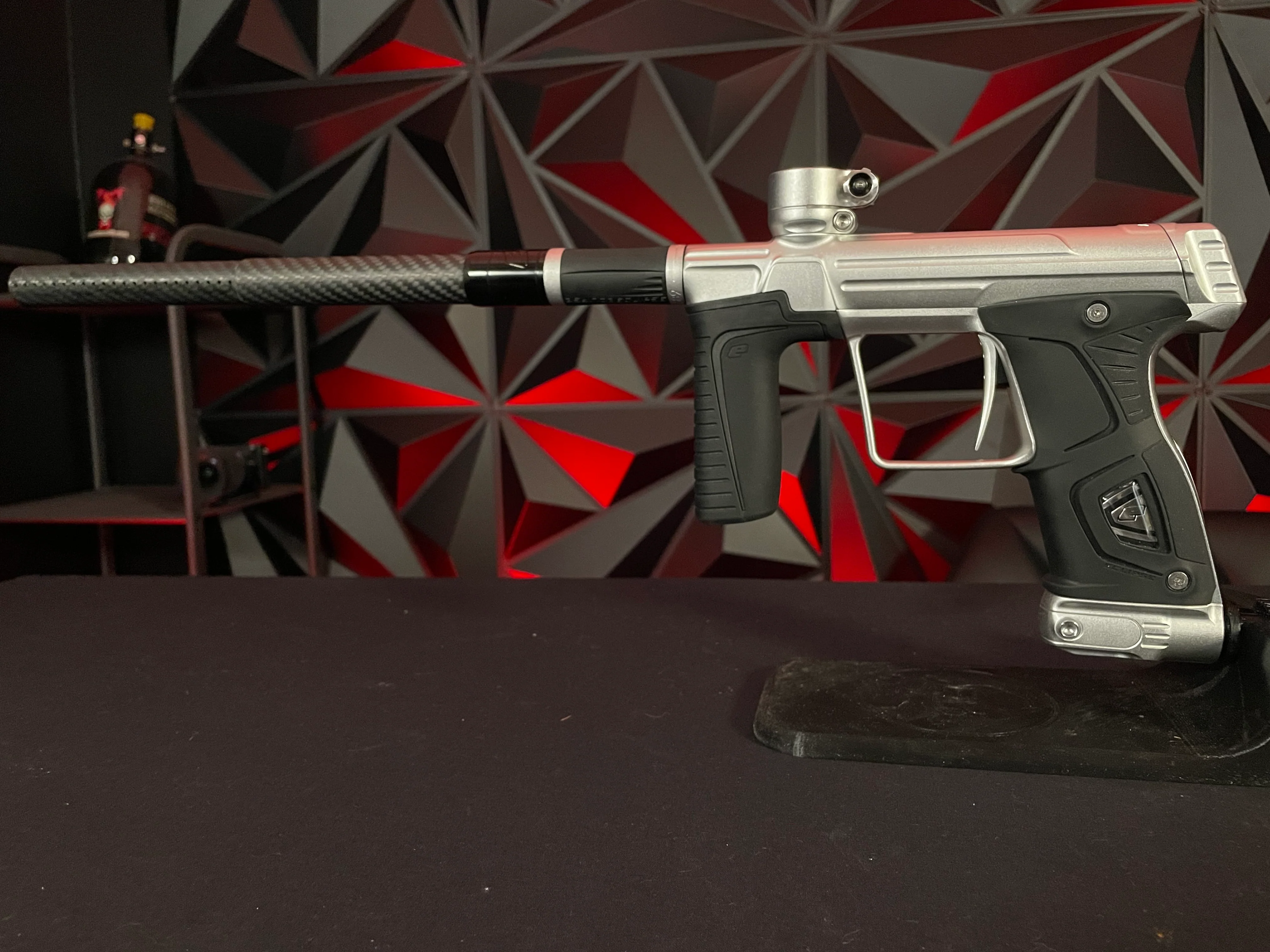 Used Planet Eclipse 170r Paintball Gun - Silver w/Carbon Fiber Tip - Image 6