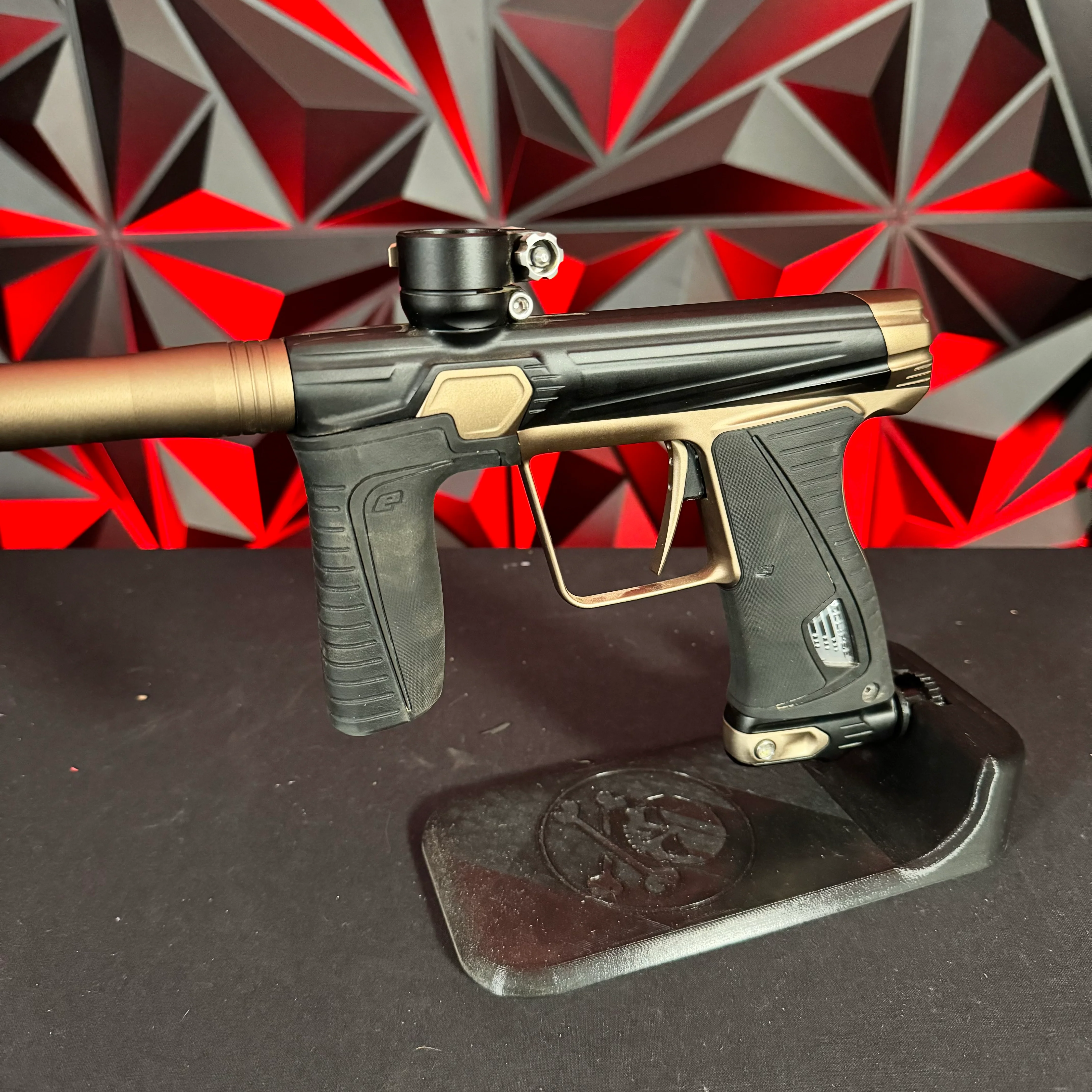 Used Planet Eclipse 180r Paintball Gun - Black/Tan - Image 4