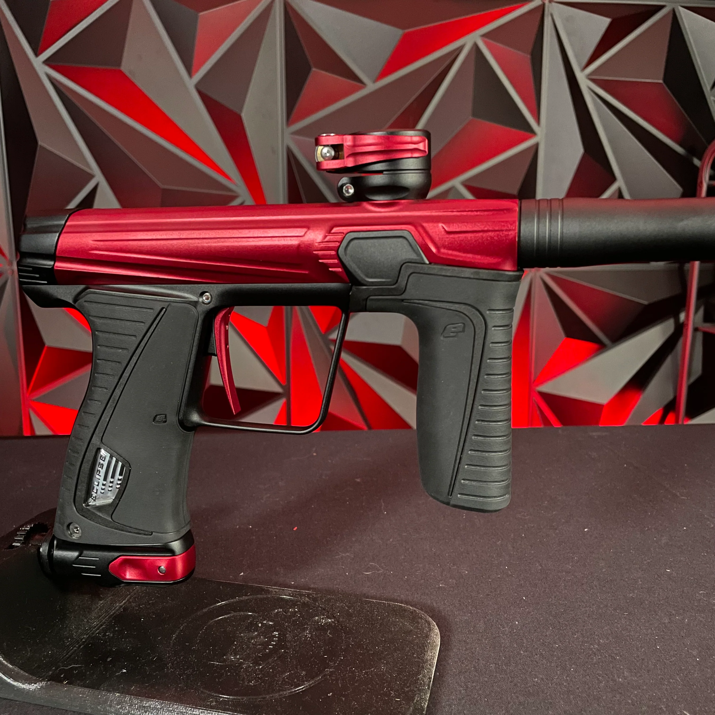 Used Planet Eclipse 180r Paintball Gun - Red/Black - Image 3