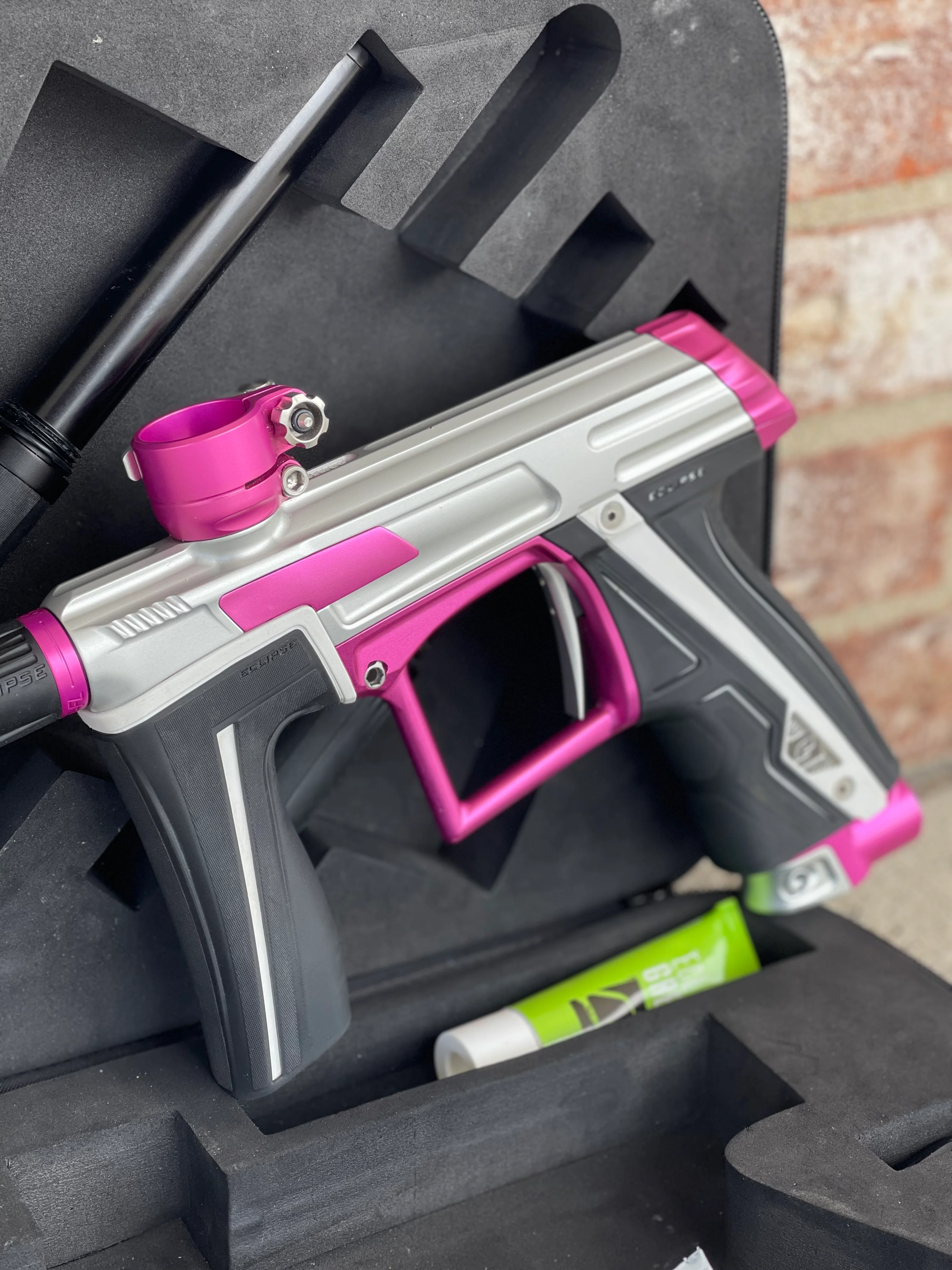 Used Planet Eclipse CS1.5 Paintball Gun - Silver/Pink - Image 4