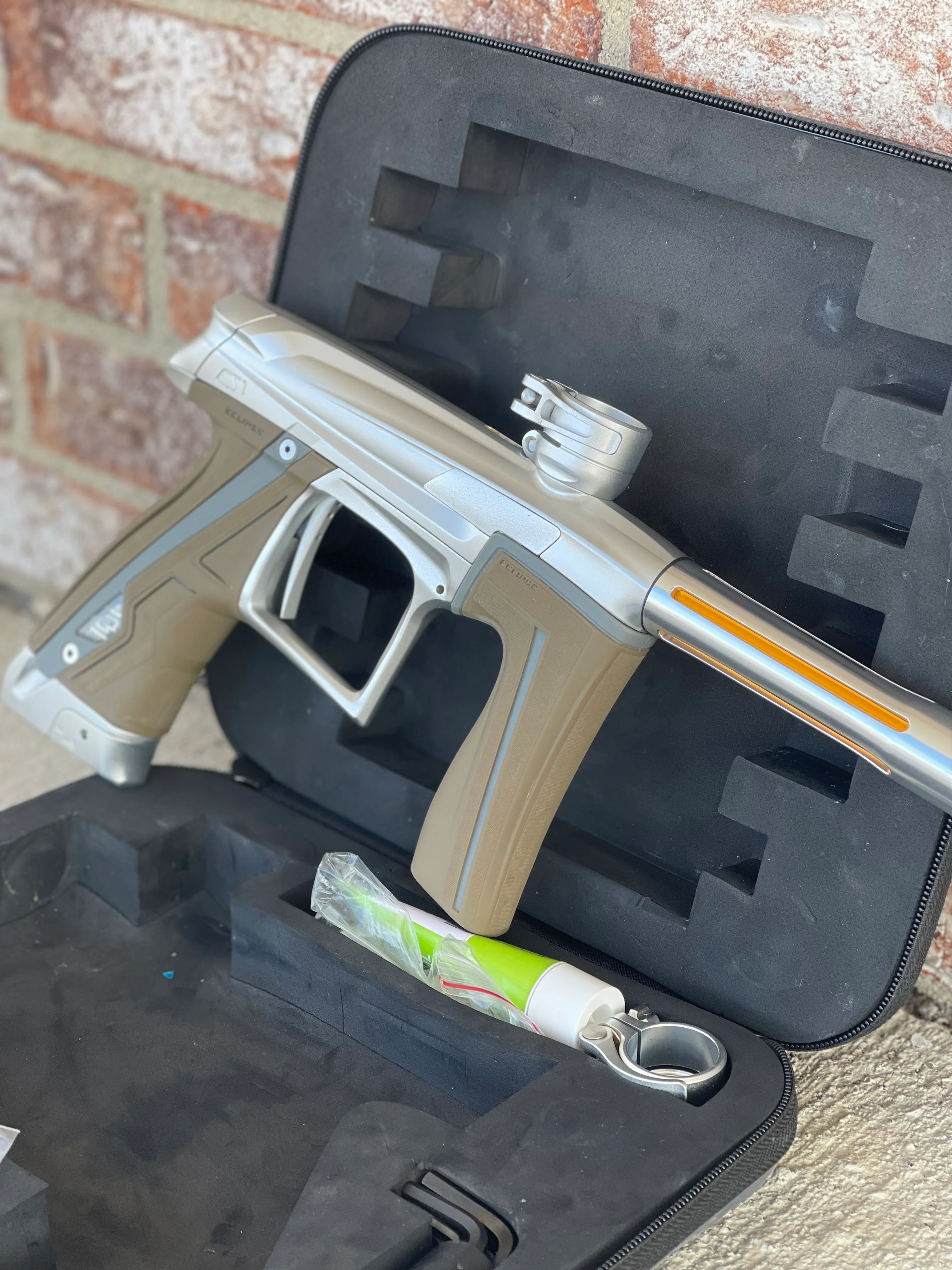 Used Planet Eclipse CS1 Paintball Gun - Silver w/ Gloss Silver Infamous OG-1 Barrel - Image 2