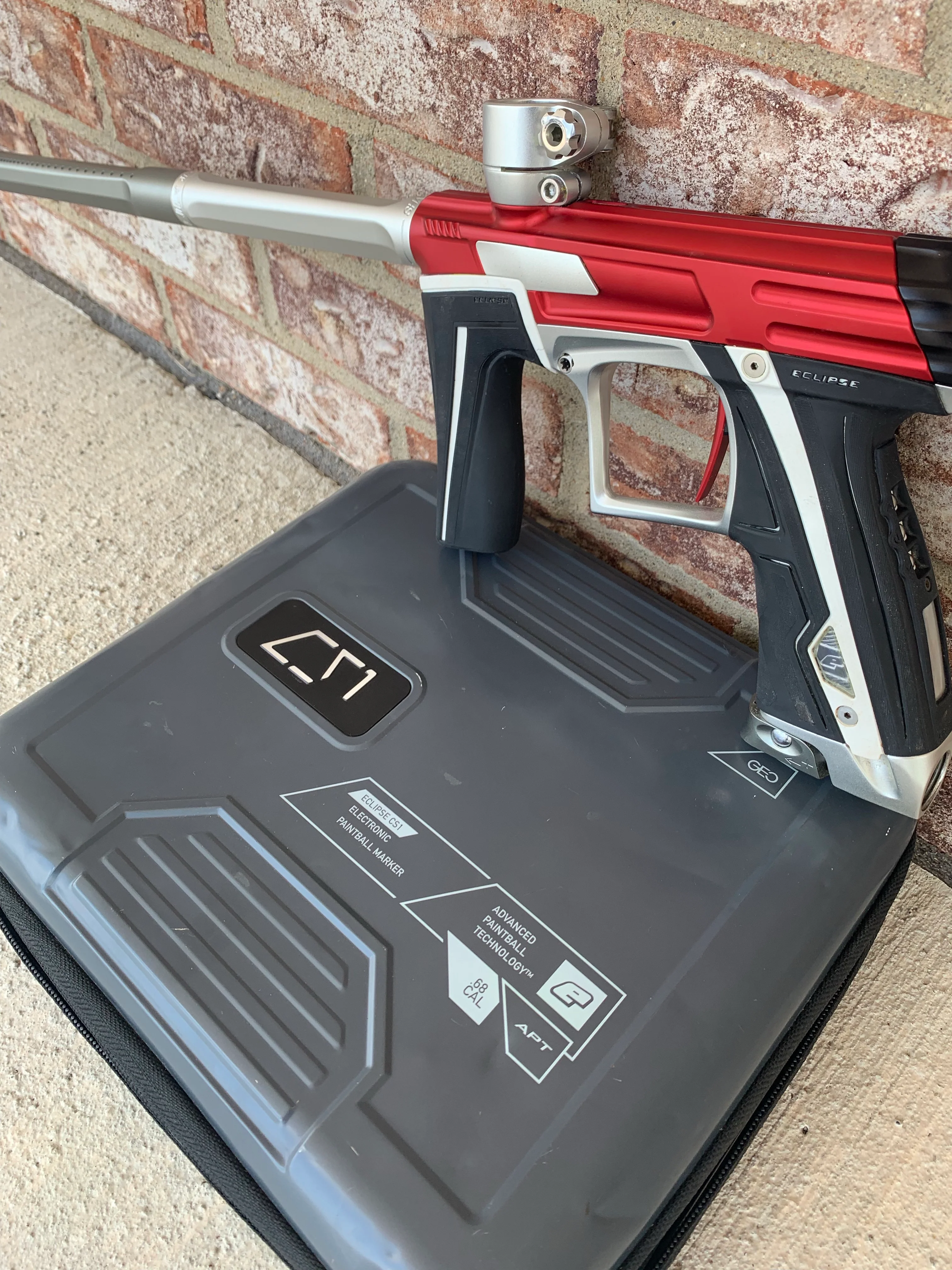 Used Planet Eclipse Cs1.5 Paintball Marker- Red/Silver - Image 3