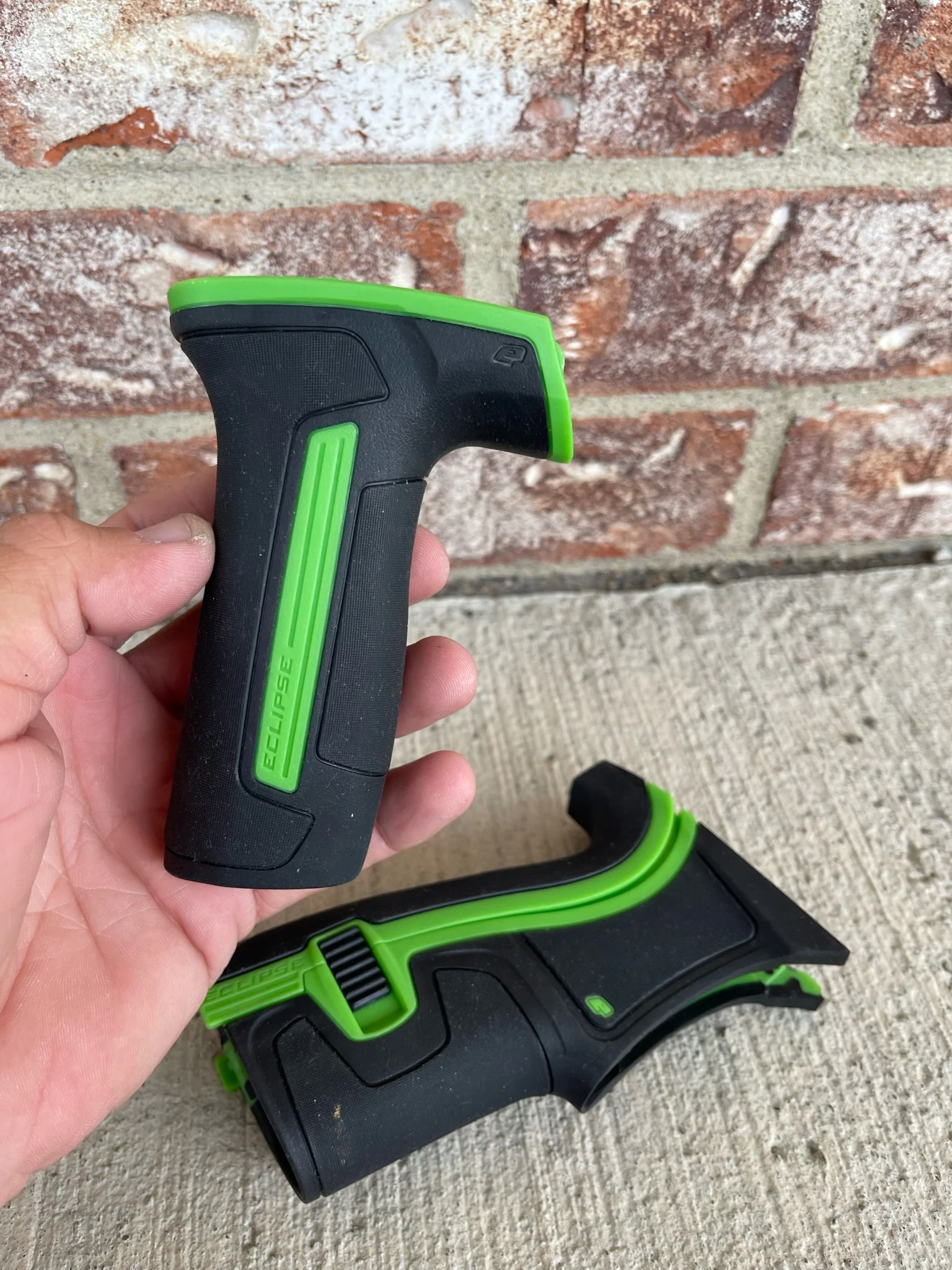 Used Planet Eclipse CS2 Paintball Grips- Black / Green - Image 3