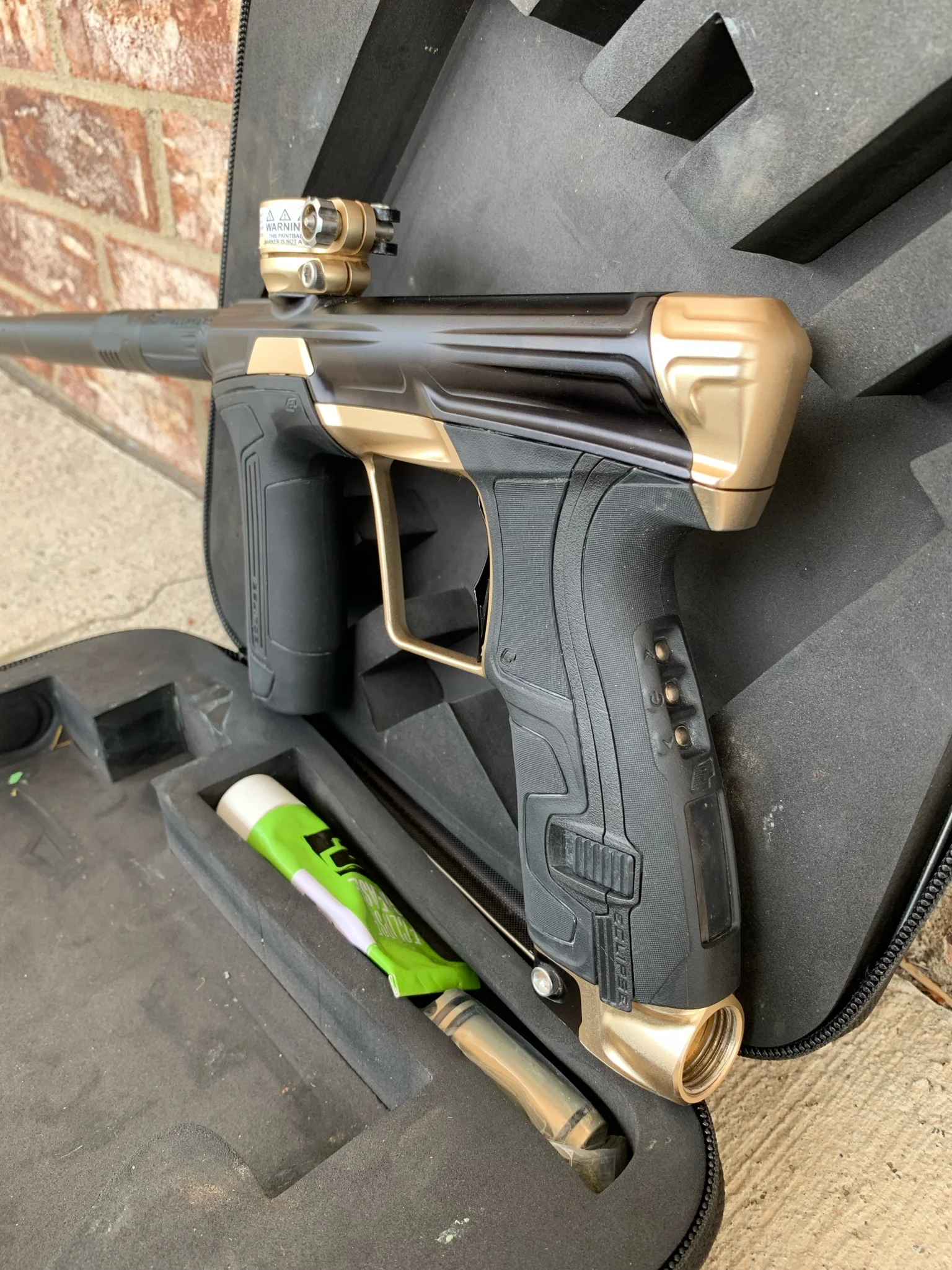 Used Planet Eclipse CS2 Paintball Gun - Black/Gold - Image 3