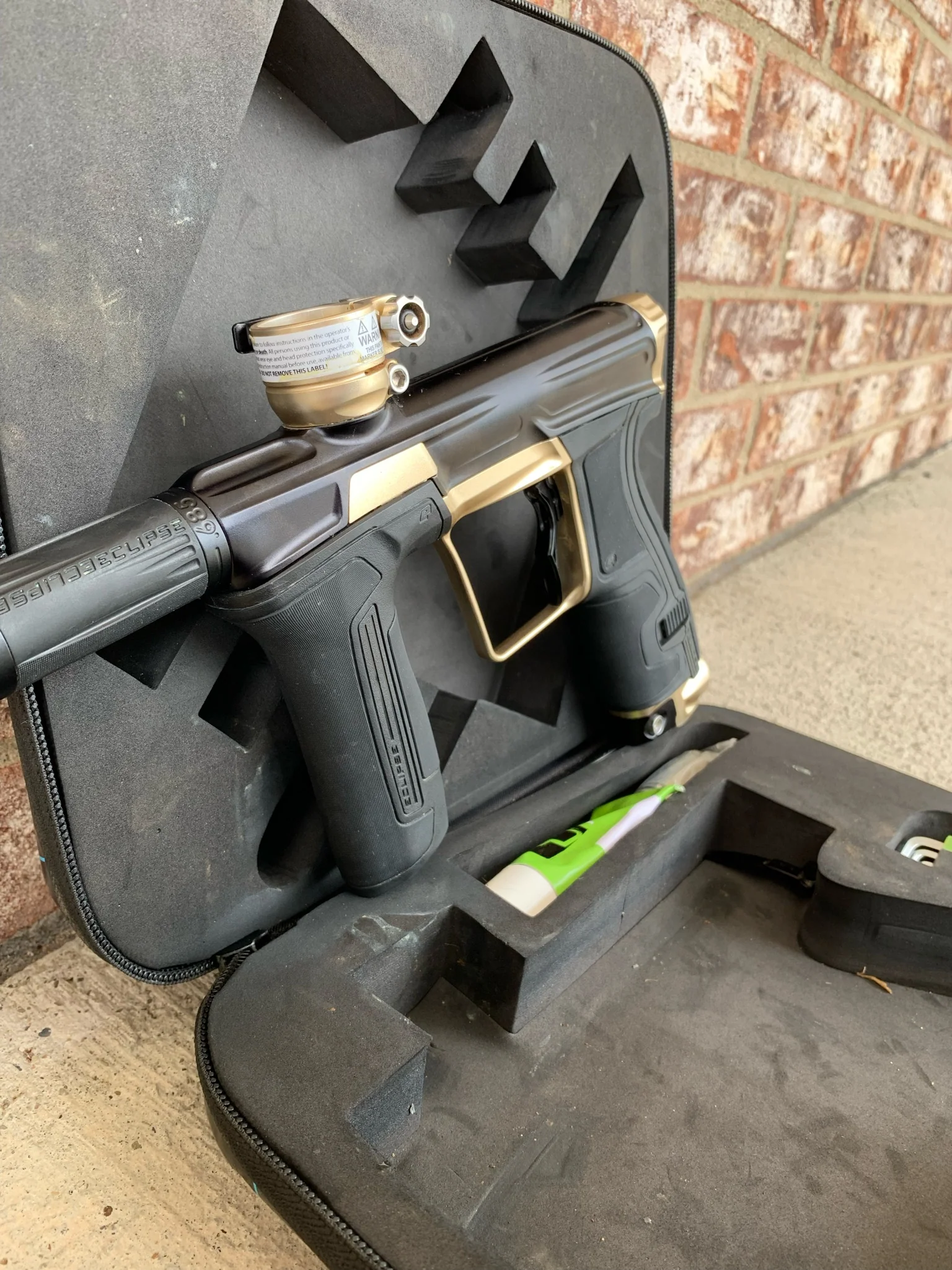 Used Planet Eclipse CS2 Paintball Gun - Black/Gold - Image 4