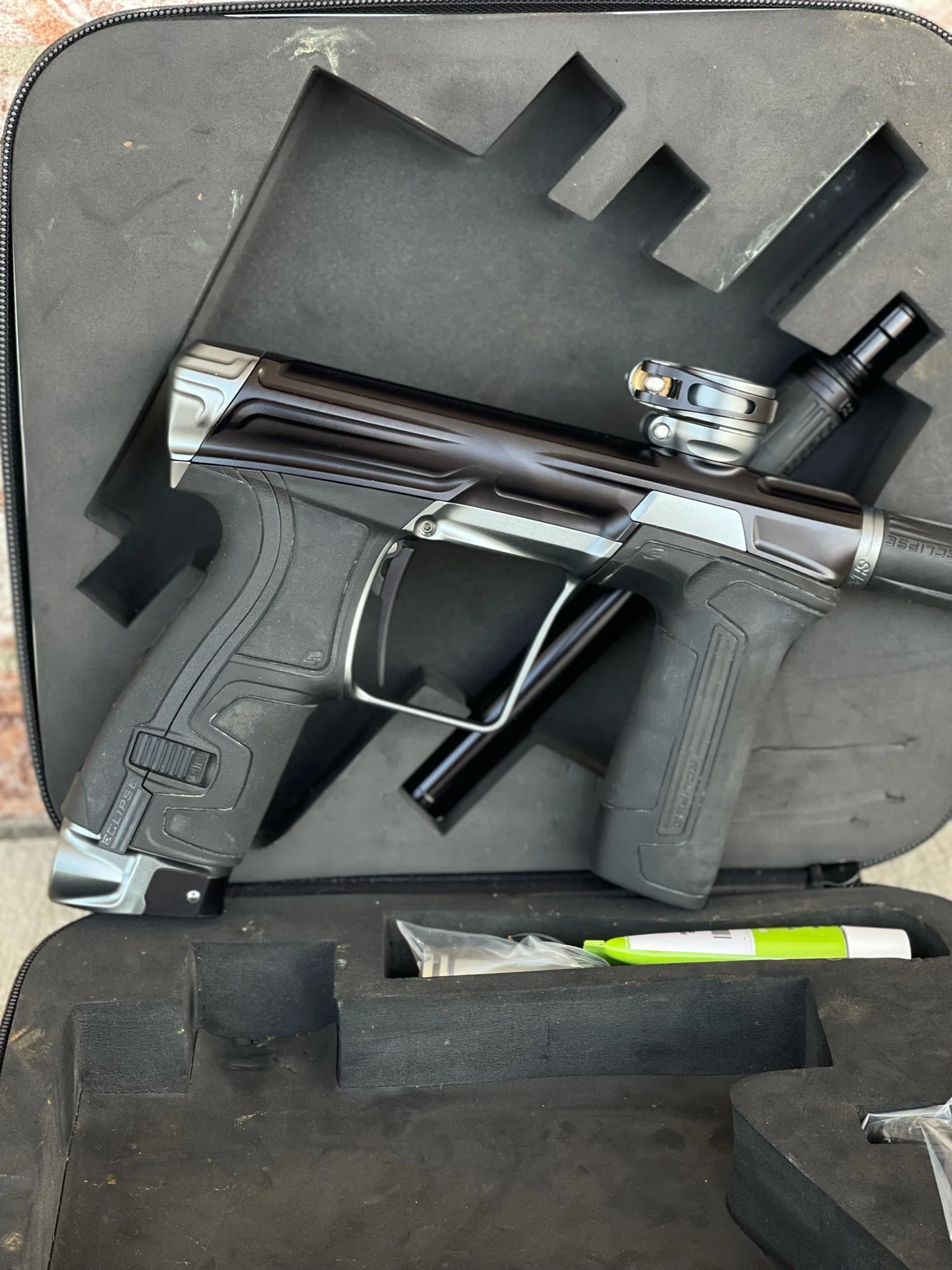 Used Planet Eclipse CS2 Paintball Gun - Black / Pewter - Image 2