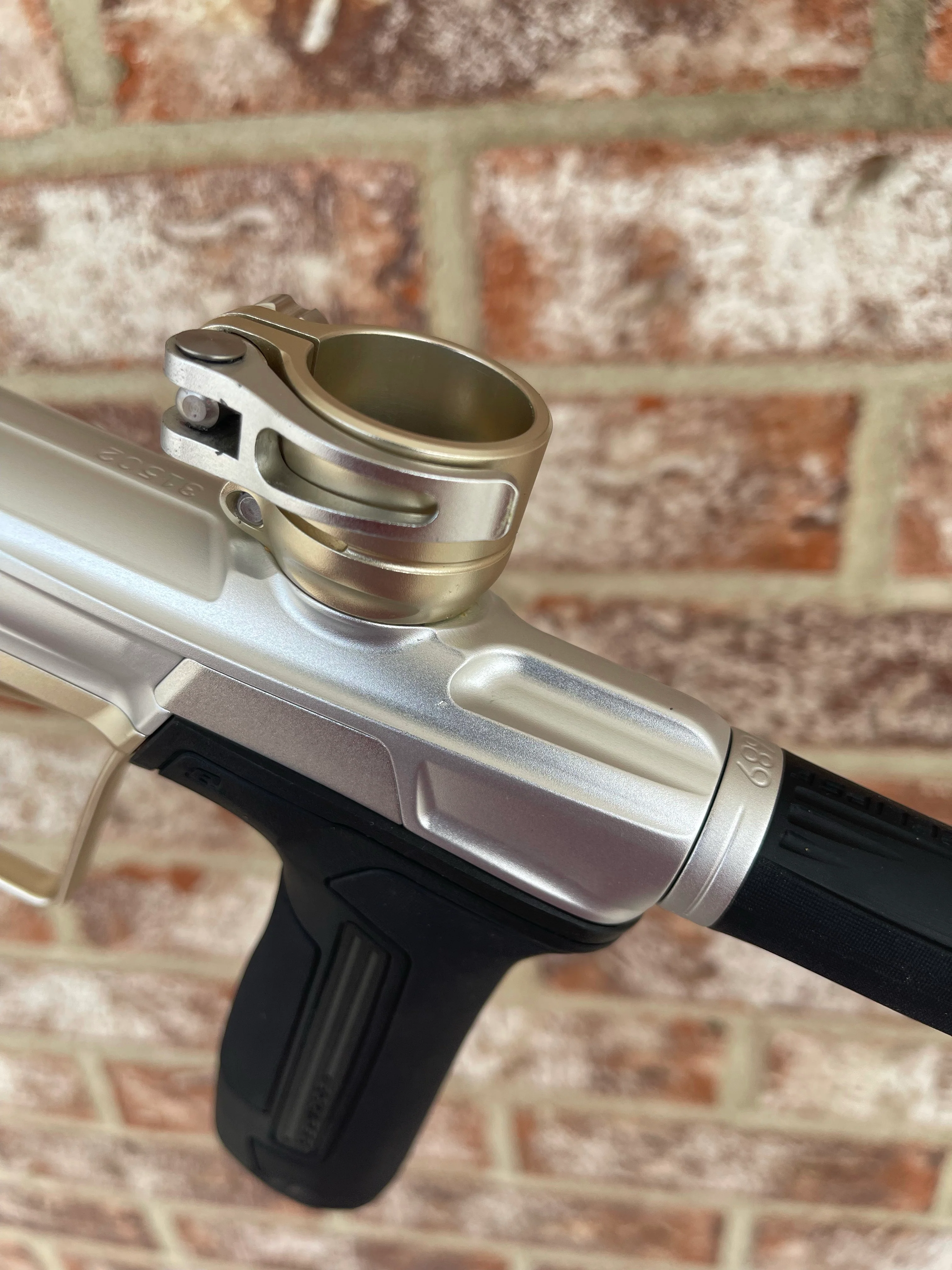 Used Planet Eclipse CS2 Paintball Gun - Inca 2 w/ Silver Eye Covers & Gen 1 Silencio Tip - Image 10