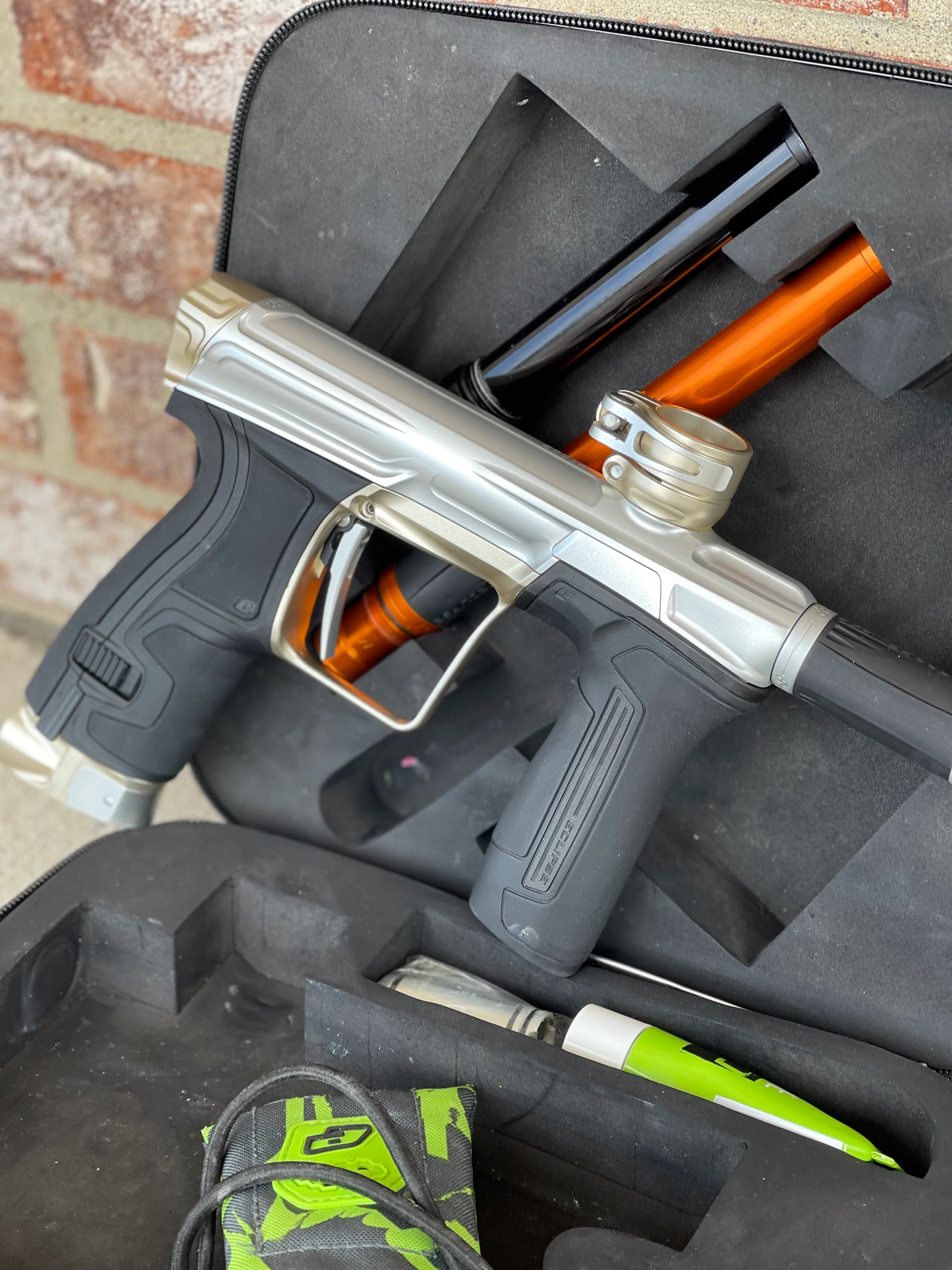 Used Planet Eclipse CS2 Paintball Gun - Inca 2 w/ Silver Eye Covers & Gen 1 Silencio Tip - Image 2