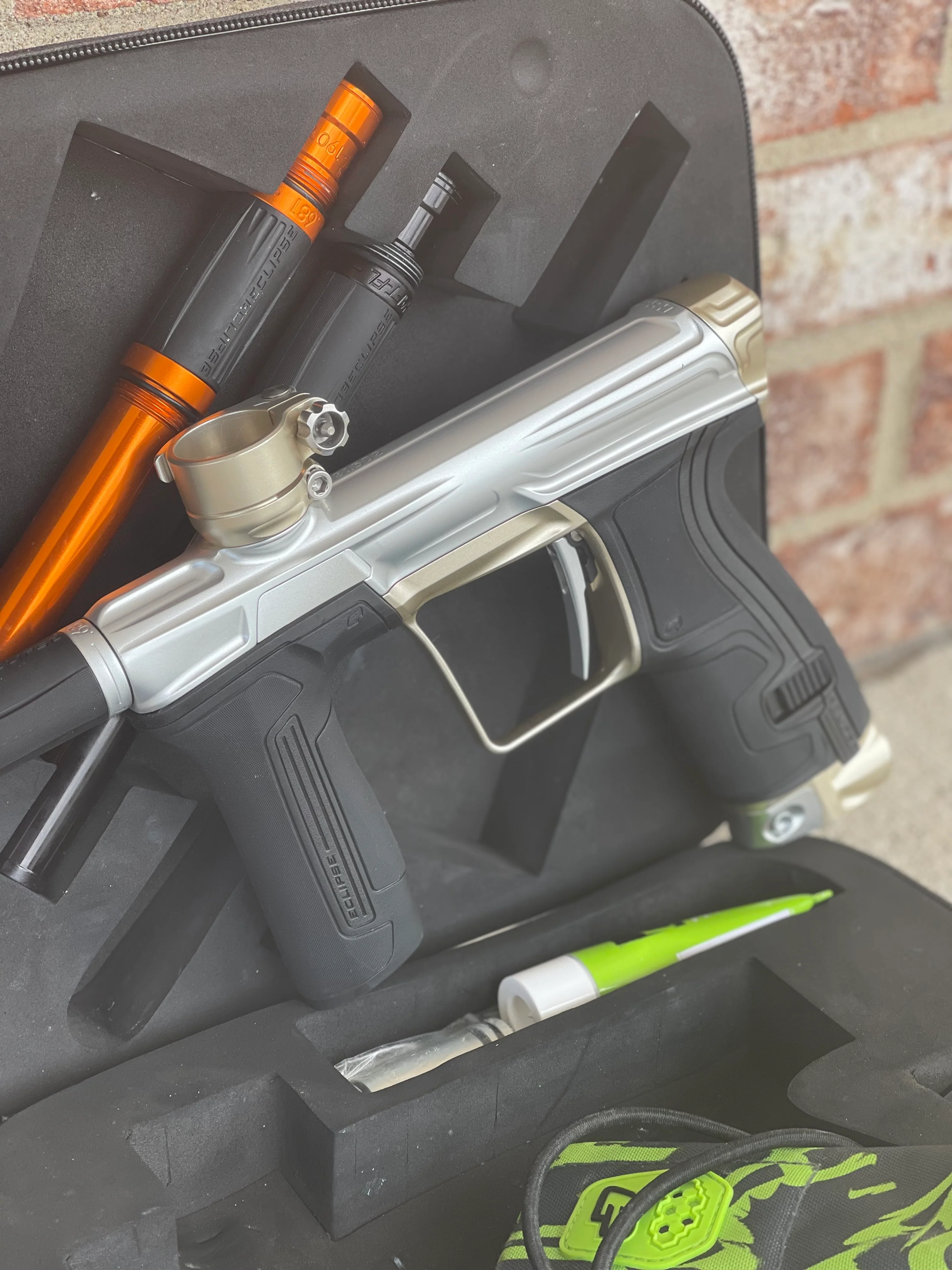 Used Planet Eclipse CS2 Paintball Gun - Inca 2 w/ Silver Eye Covers & Gen 1 Silencio Tip - Image 4