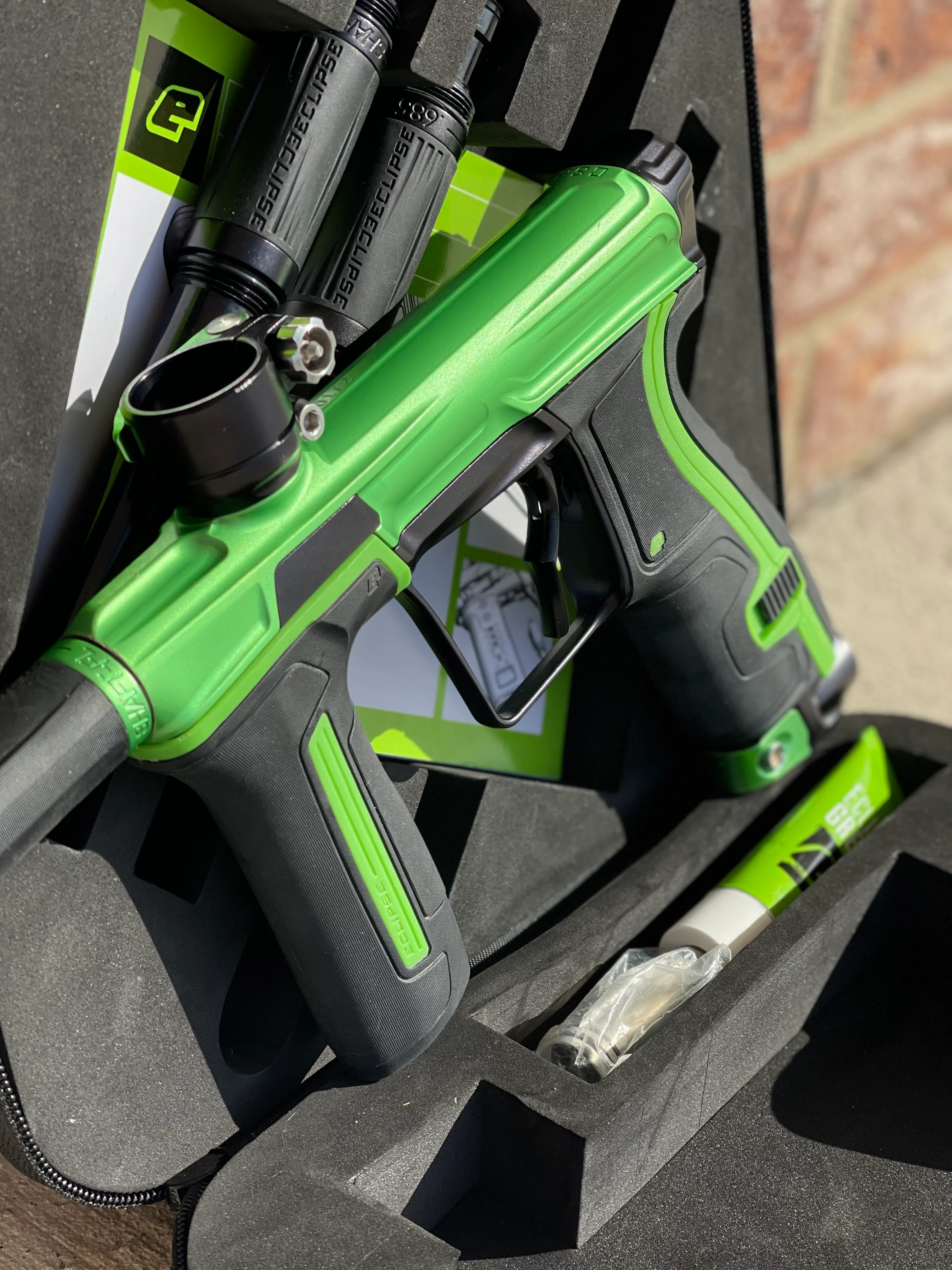 Used Planet Eclipse CS2 Paintball Gun - Kryptonite w/ Infamous Deuce Trigger - Image 4