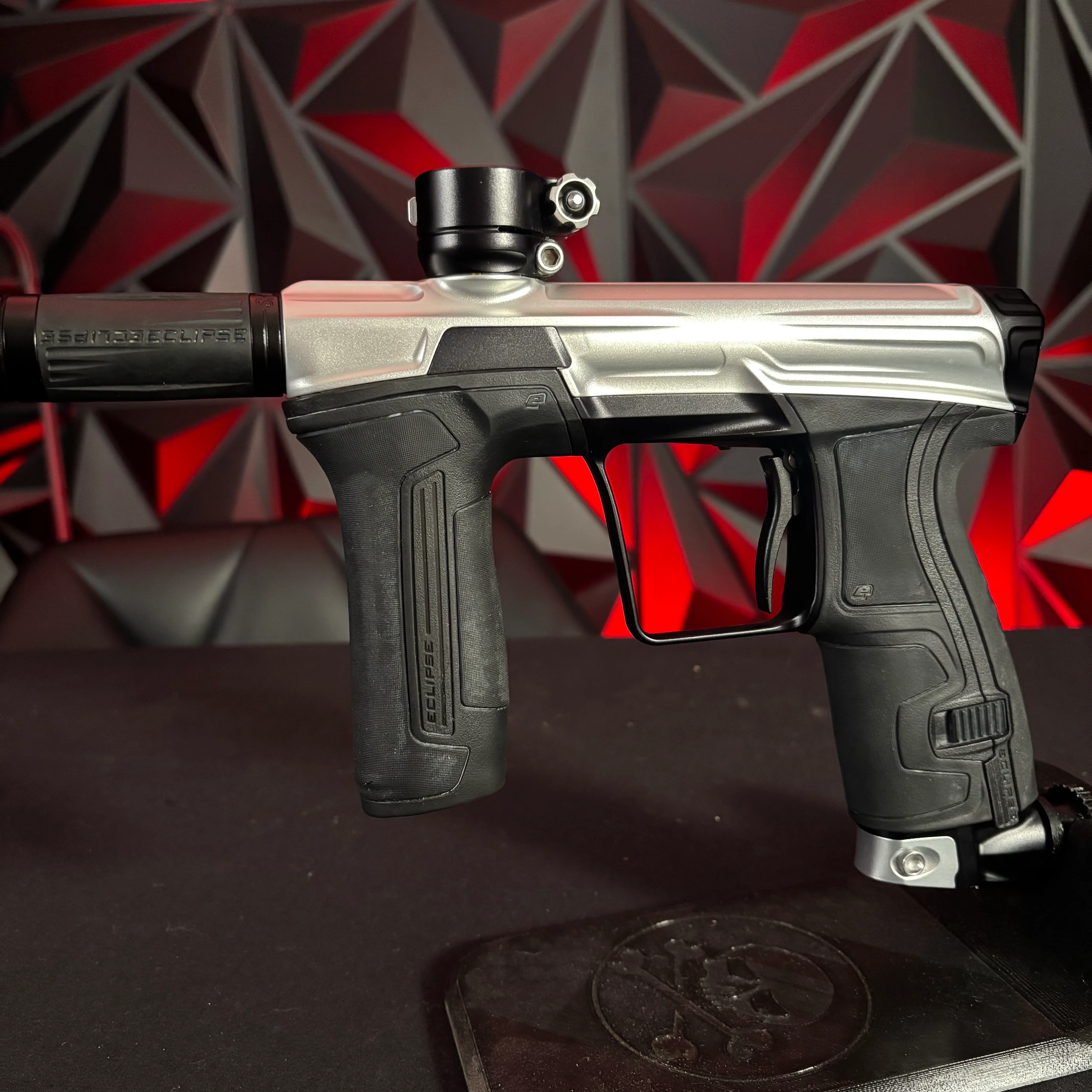 Used Planet Eclipse CS2 Paintball Gun - Silver/Black w/ 2 FL Backs and Sythe Trigger - Image 5