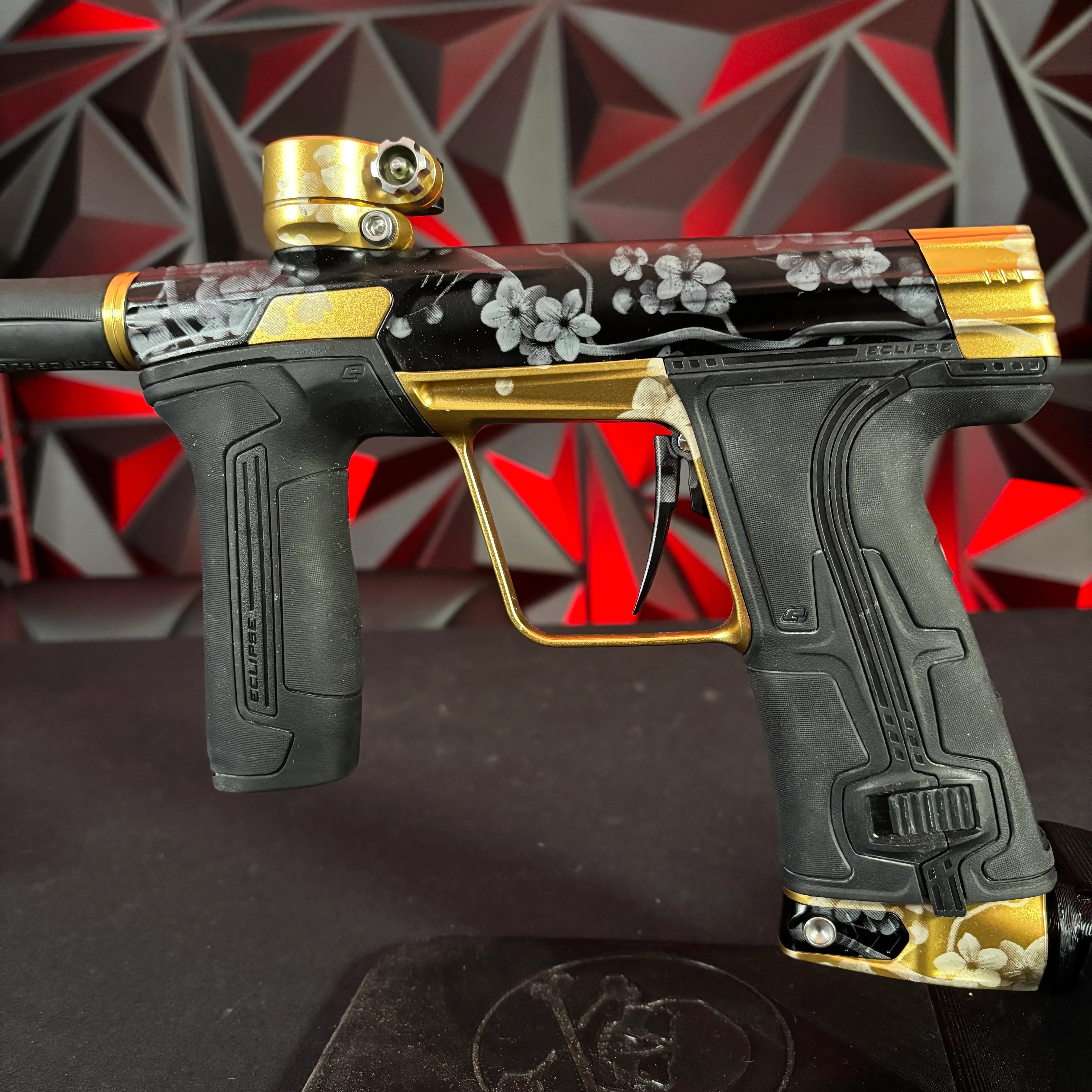 Used Planet Eclipse CS3 Paintball Gun - Black/Gold Cherry Blossom - Image 4