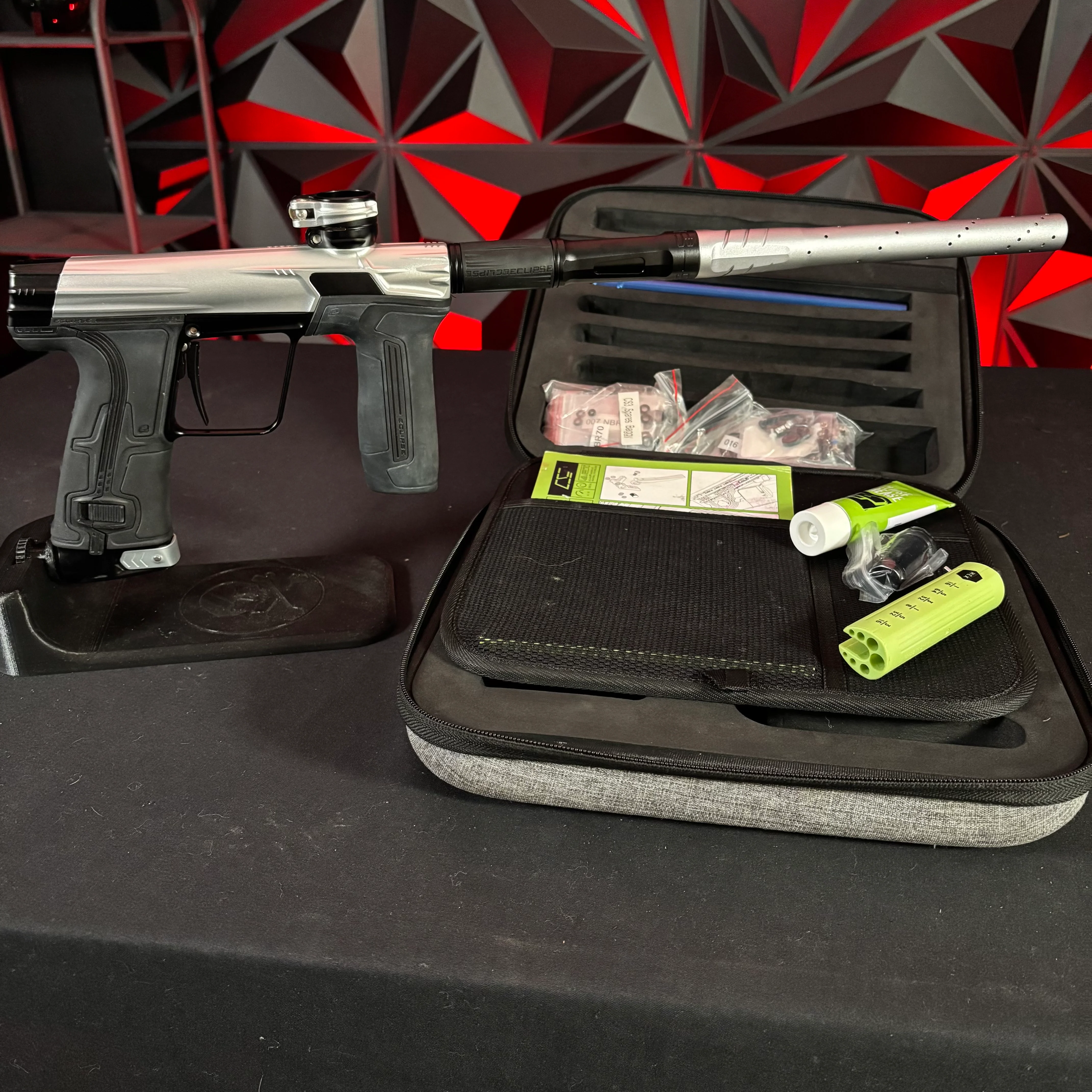 Used Planet Eclipse CS3 Paintball Gun - Silver/Black