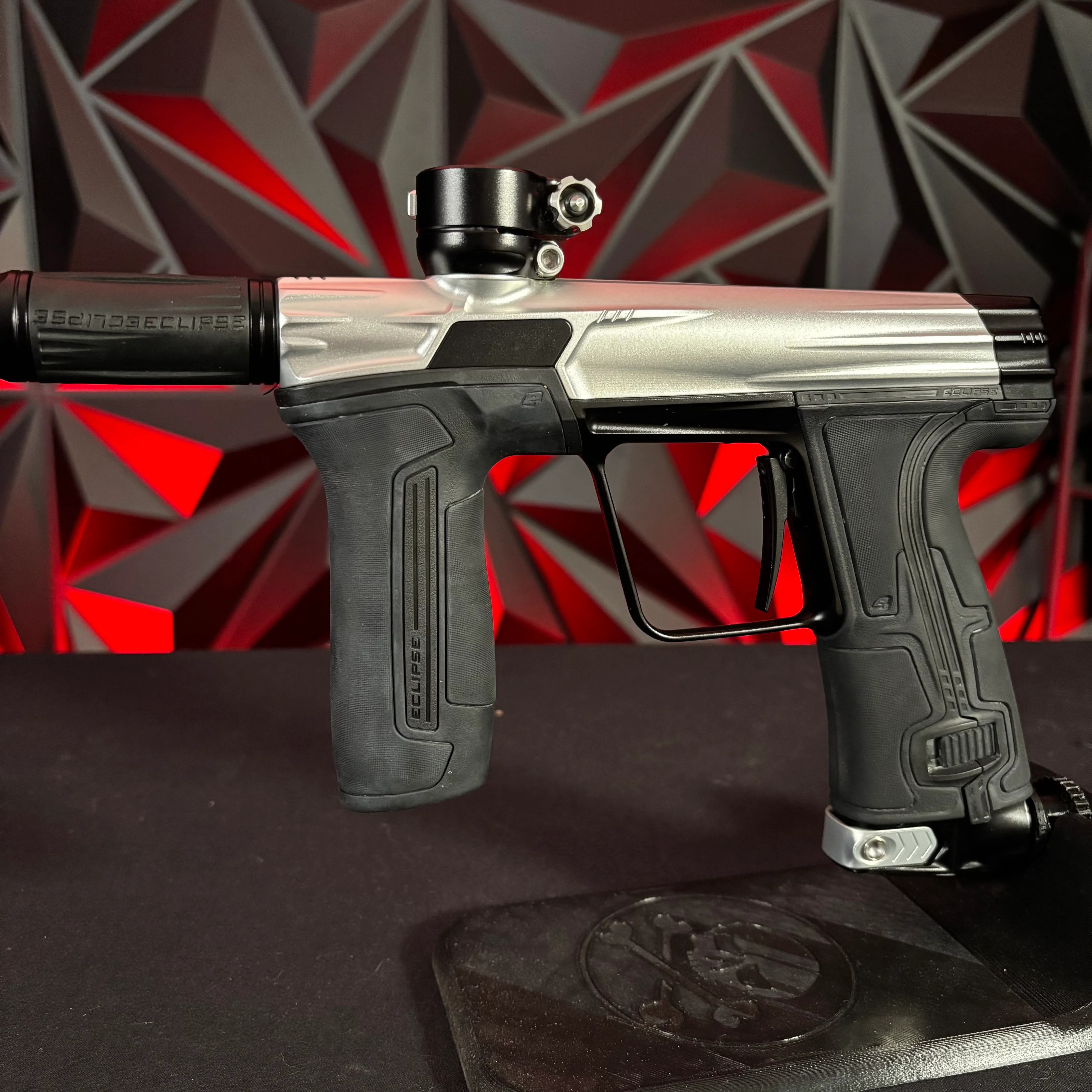 Used Planet Eclipse CS3 Paintball Gun - Silver/Black - Image 5