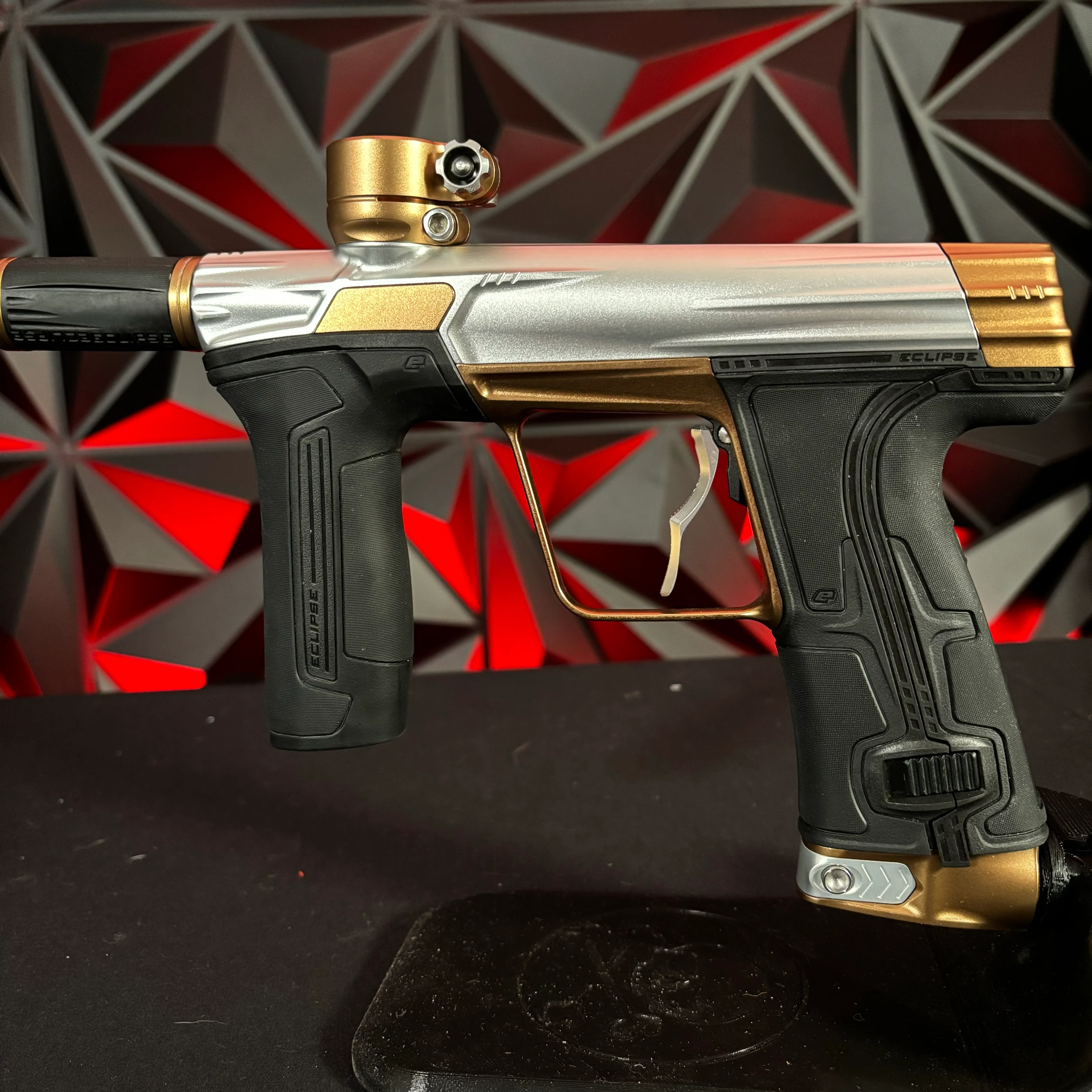 Used Planet Eclipse CS3 Paintball Gun - Silver/Bronze - Image 2