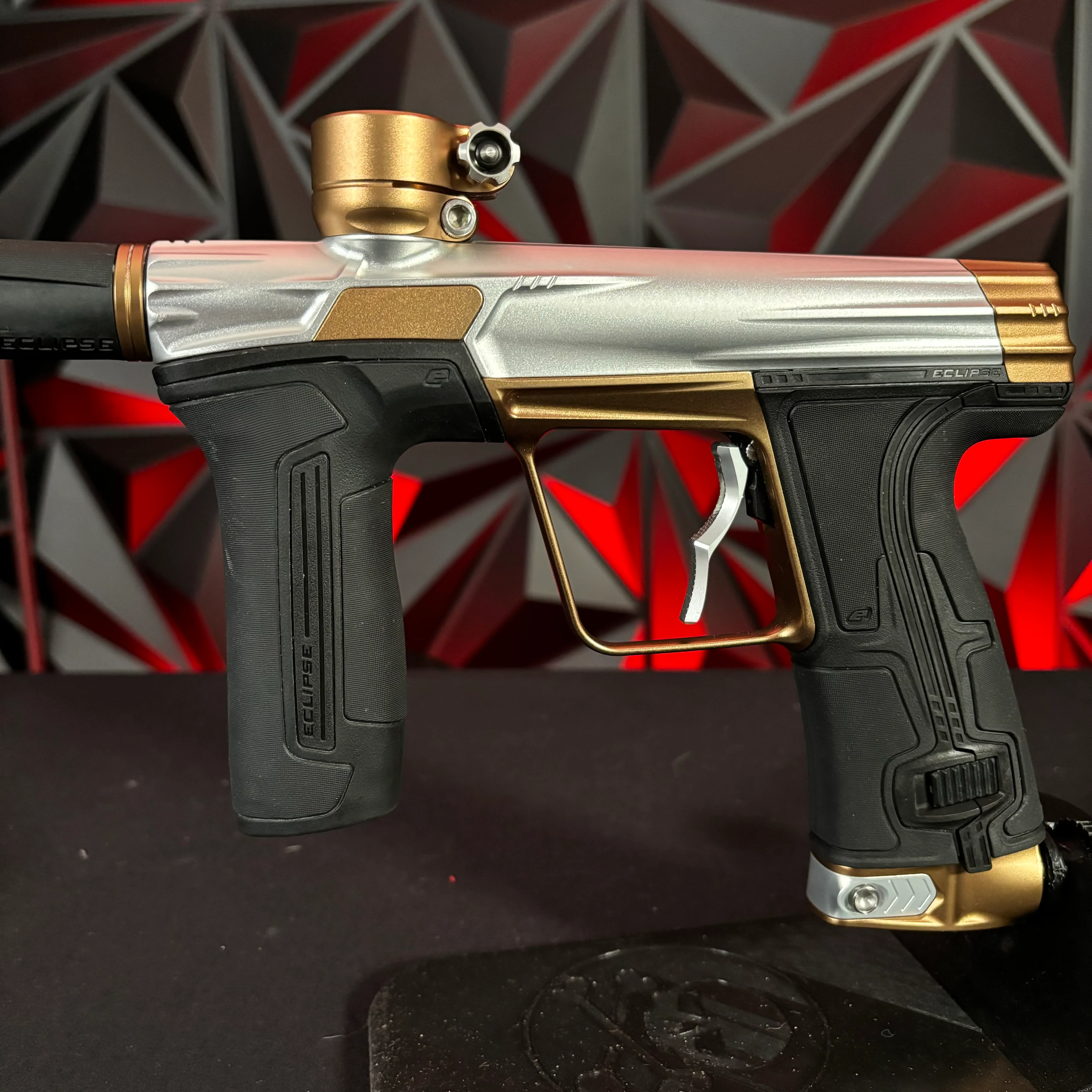 Used Planet Eclipse CS3 Paintball Gun - Silver/Bronze - Image 4