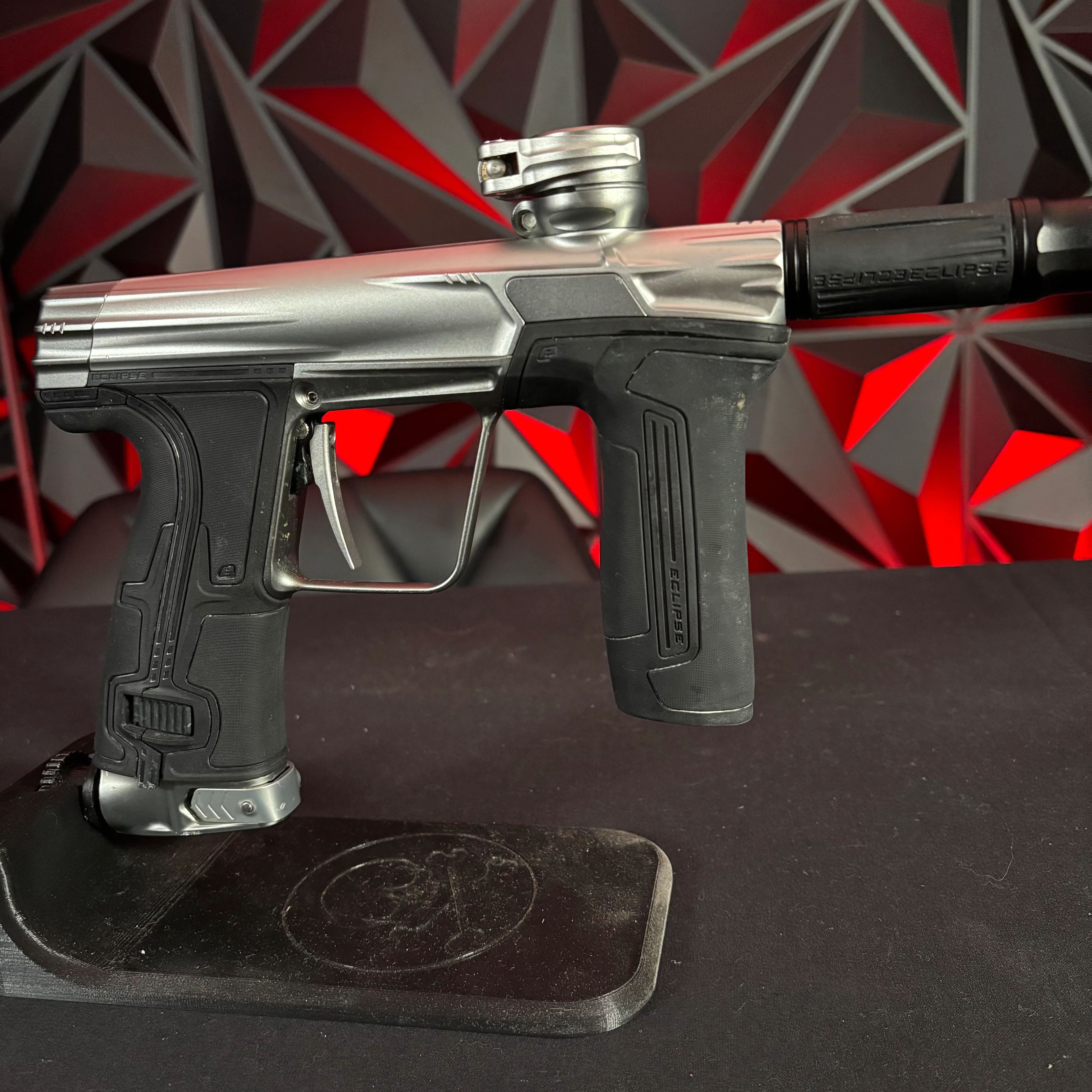 Used Planet Eclipse CS3 Paintball Gun - Light Grey/ Dark Grey - Image 3