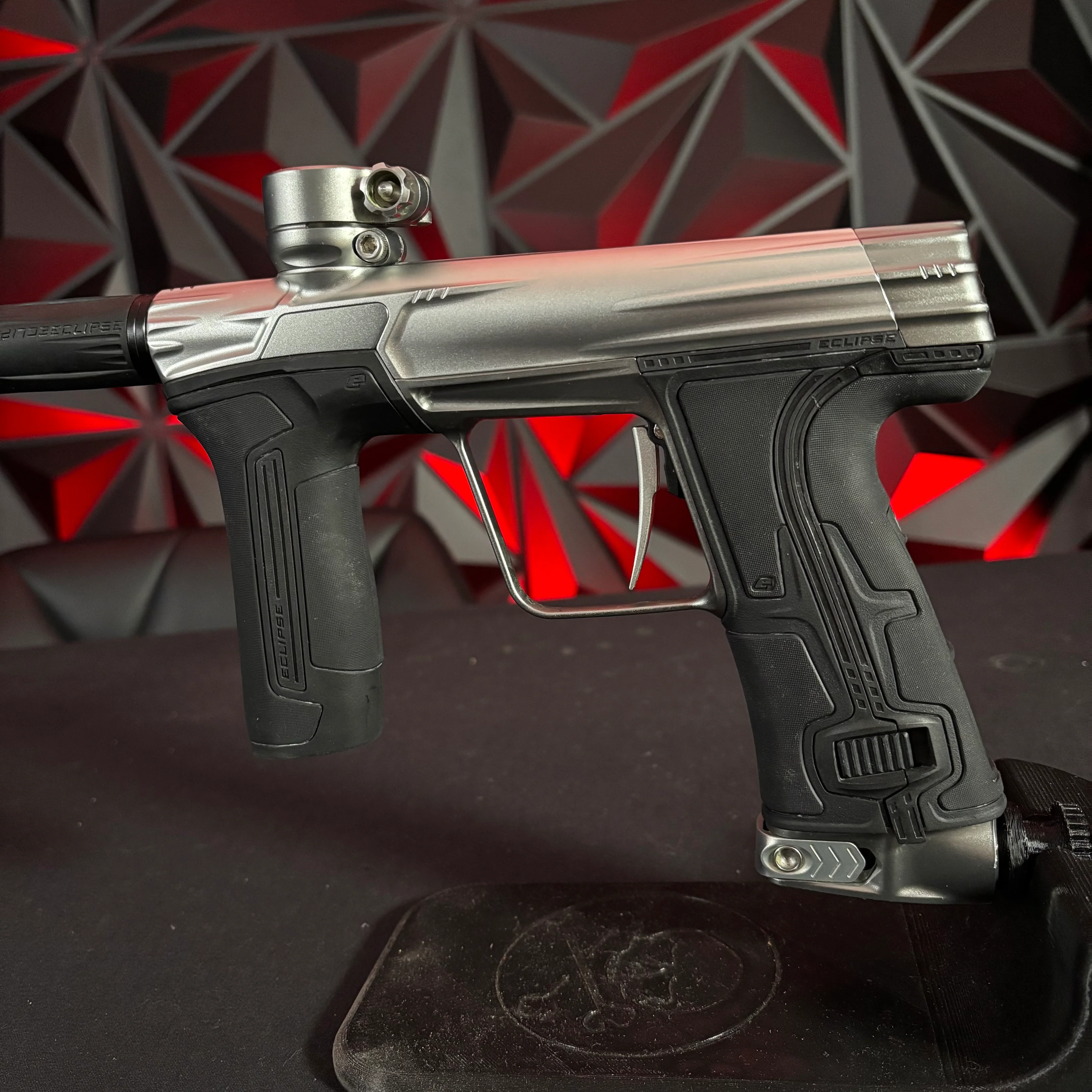 Used Planet Eclipse CS3 Paintball Gun - Light Grey/ Dark Grey - Image 4