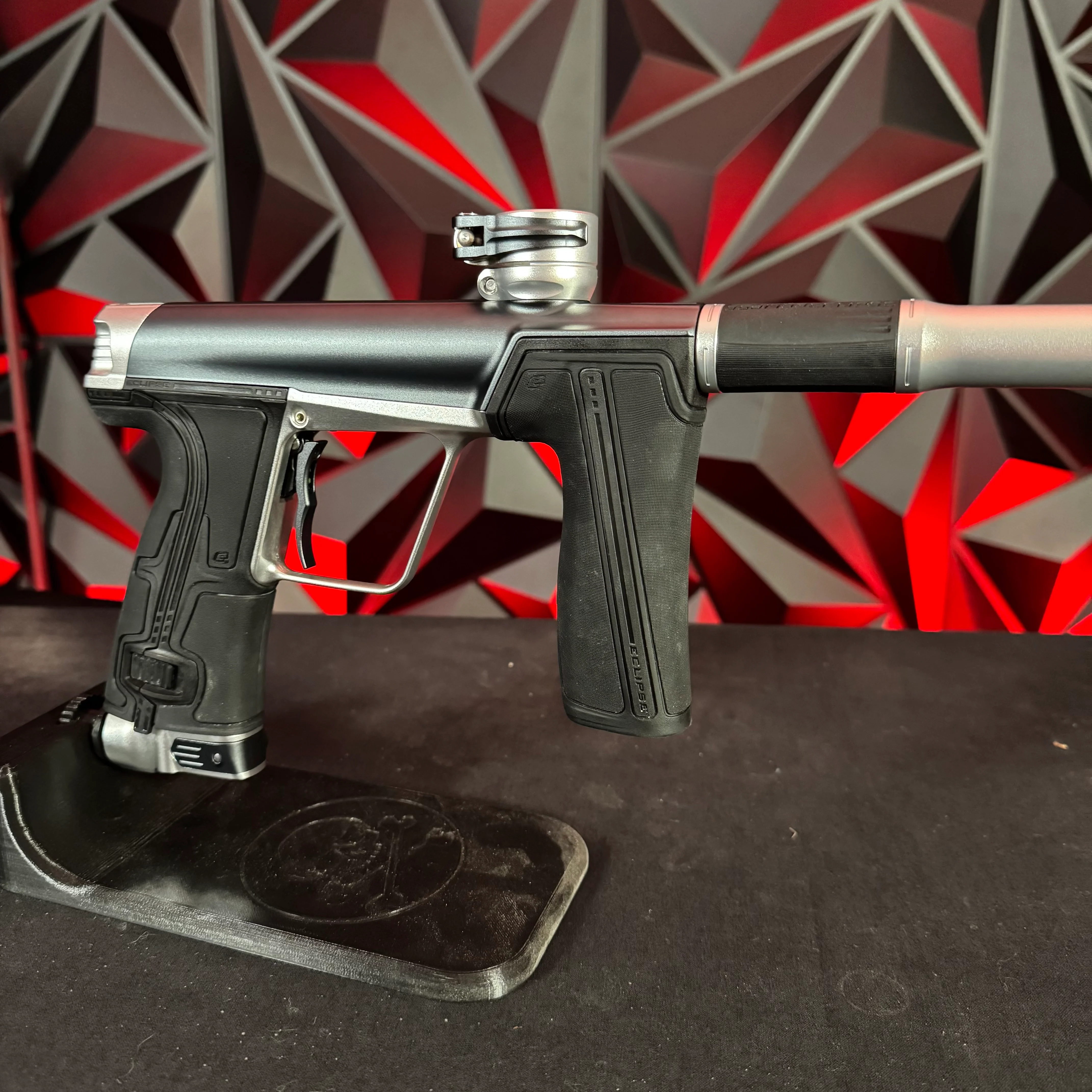 Used Planet Eclipse CS3 Pro Paintball Gun - Providence (Grey/Silver) - Image 3